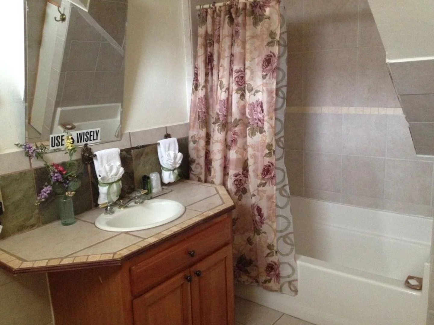 Indiana Jones Bed & Breakfast