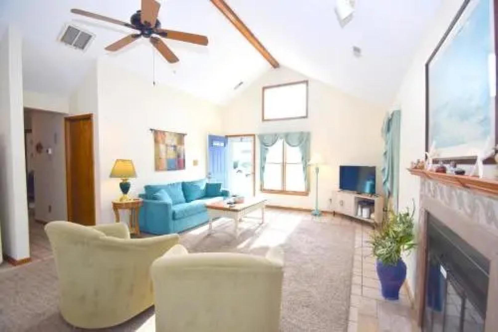 Kelly Road 710 by RedAwning