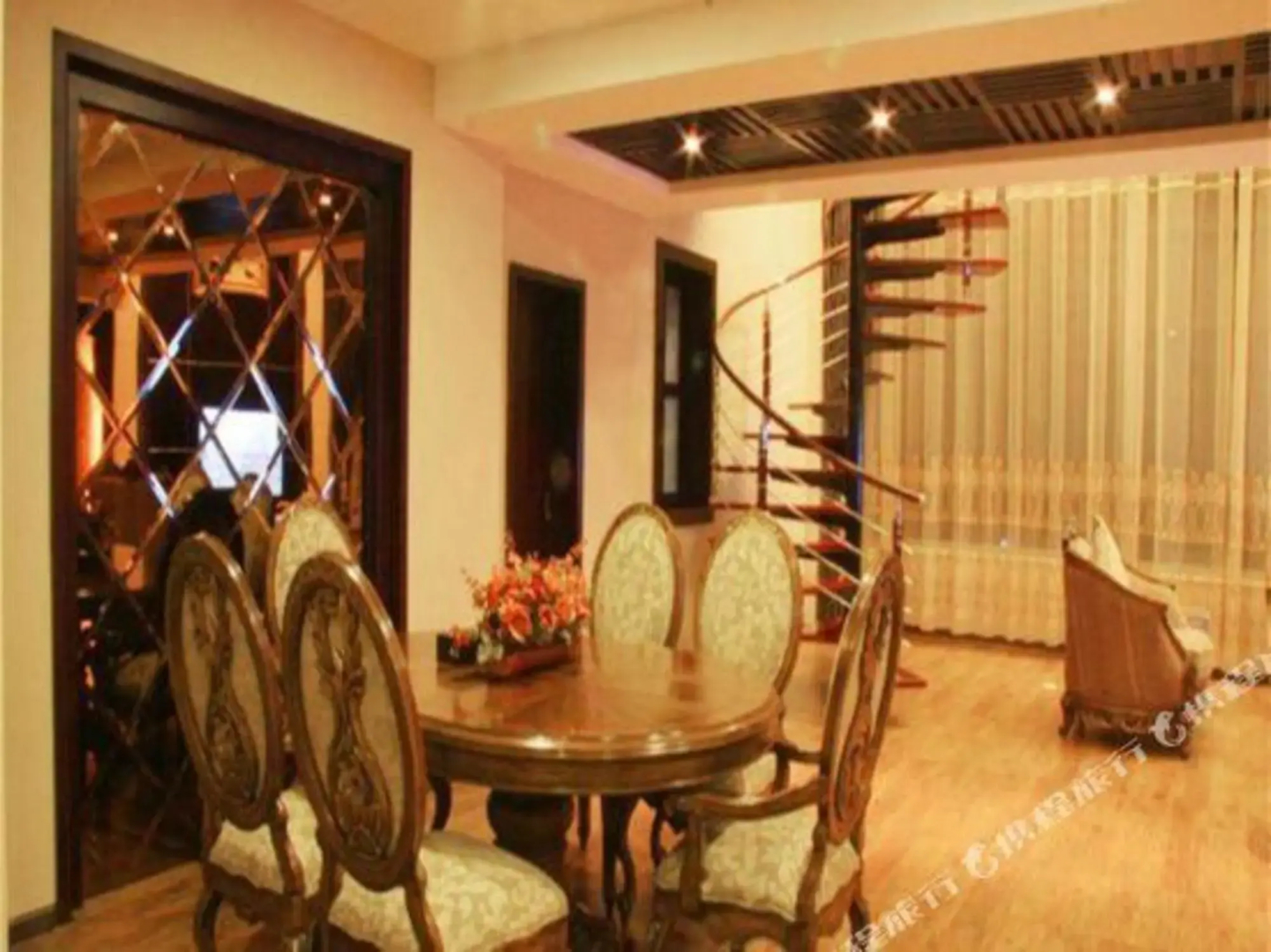 Tian Cheng Tai He Hotel