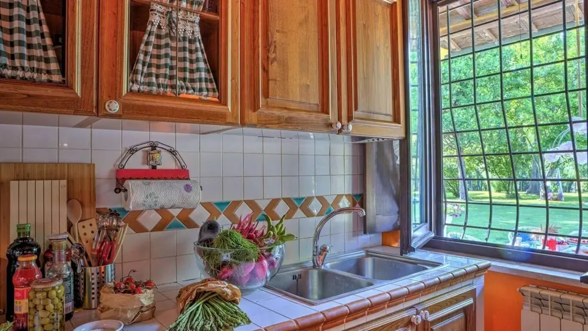 Vt-c765-dgbl0at - Villa Rasena 6