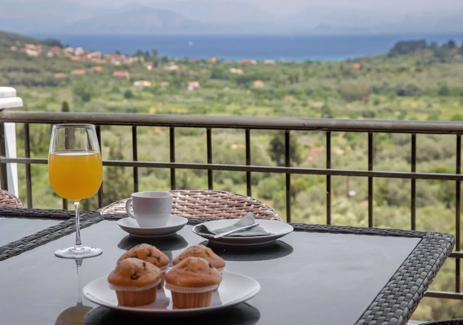 Spacious House with great view in Corfu