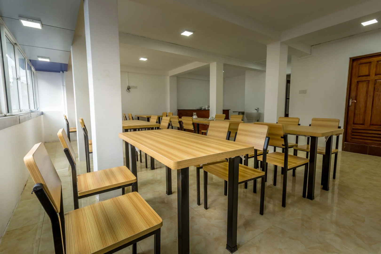 Metro Port City Hotel