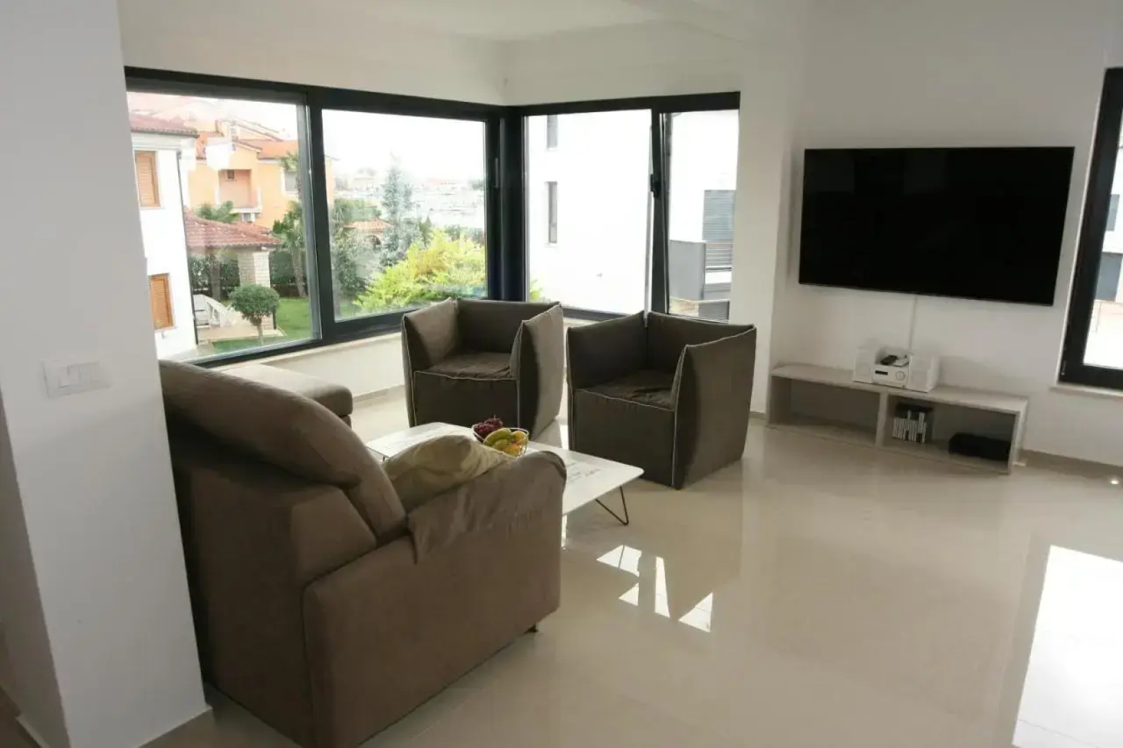Penthouse No6