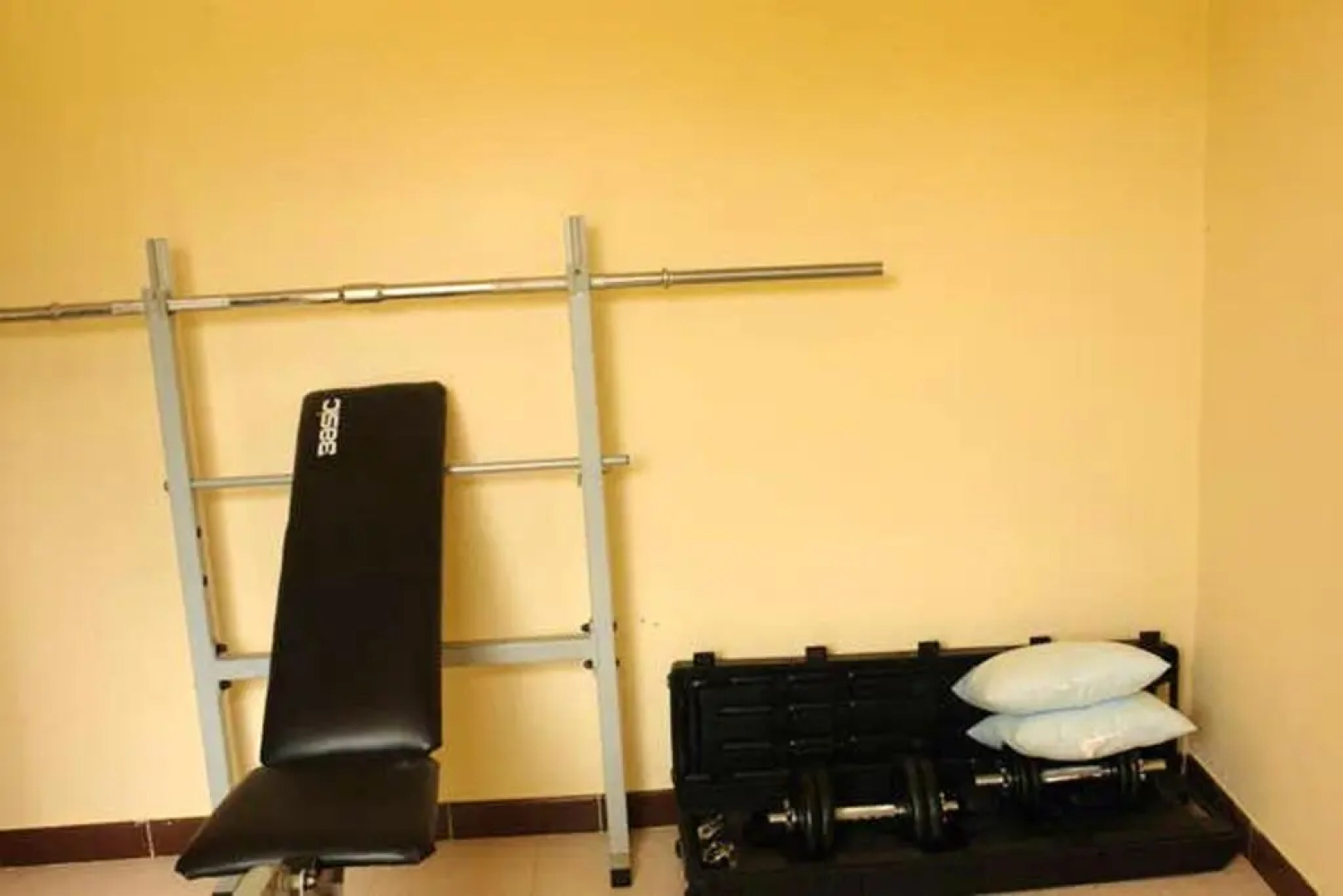 House with one bedroom in San Cristobal de La Laguna with shared pool enclosed garden and WiFi 12 km from the beach