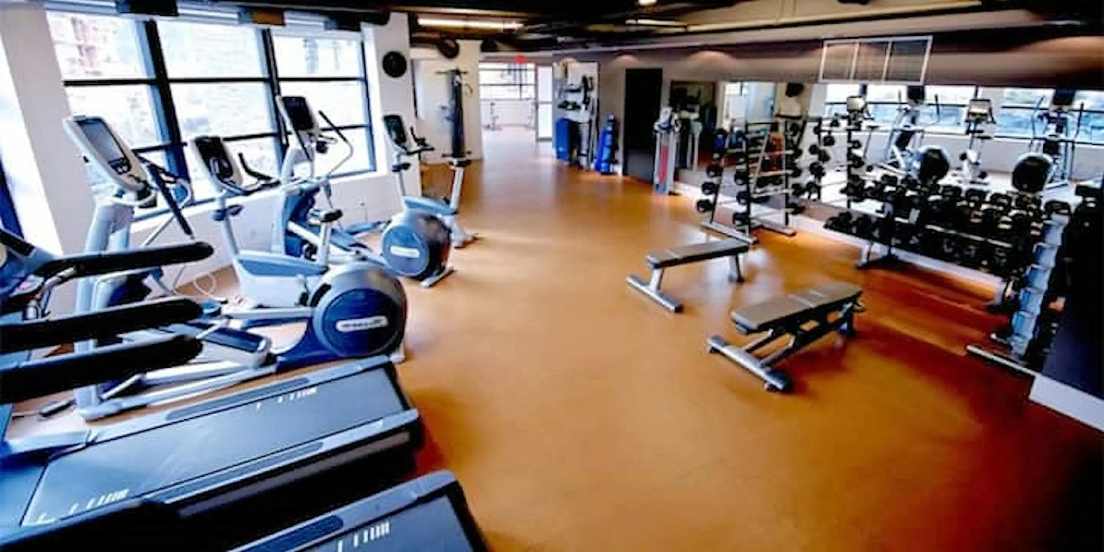 TOP FLOOR in Panorama Resort | TRUE Ski In/Out | Indoor Access to Pool & HotTubs