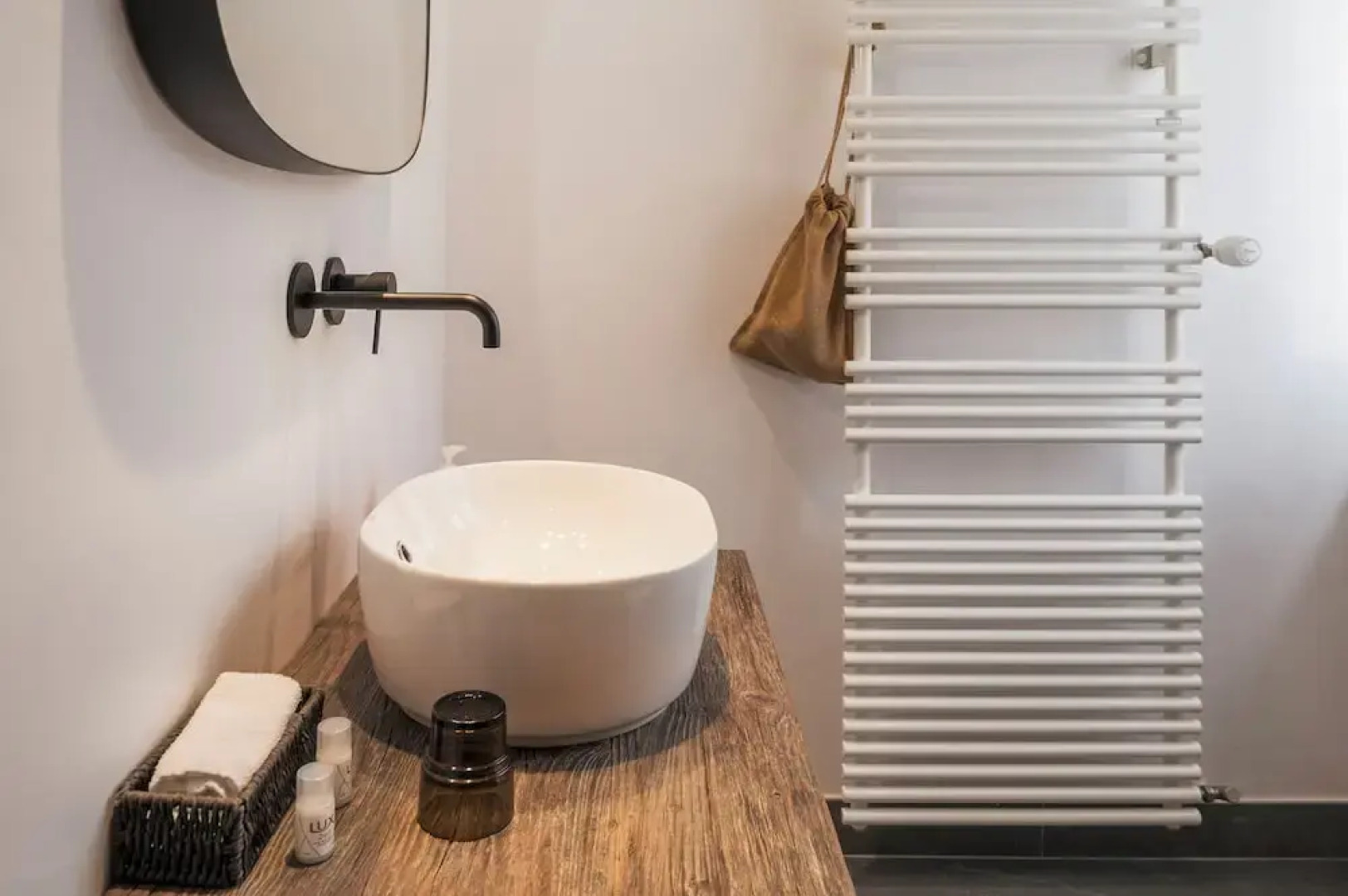 Amanthos Living Nyon