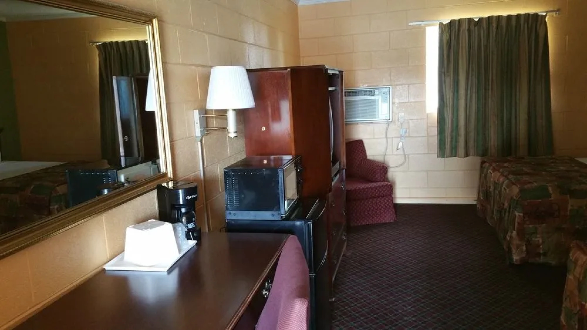 Deluxe Inn - Kenly