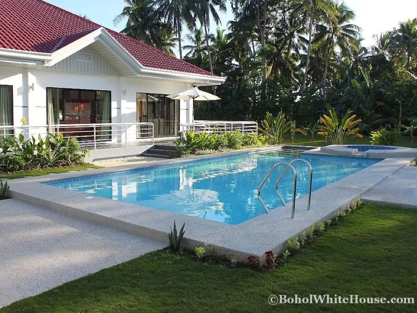 Bohol White House Bed & Breakfast