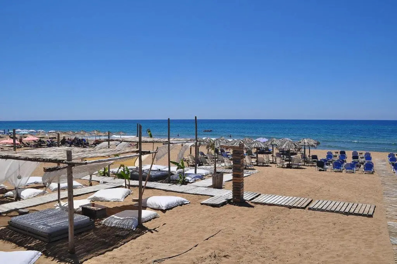 Family Studios Aparthotel