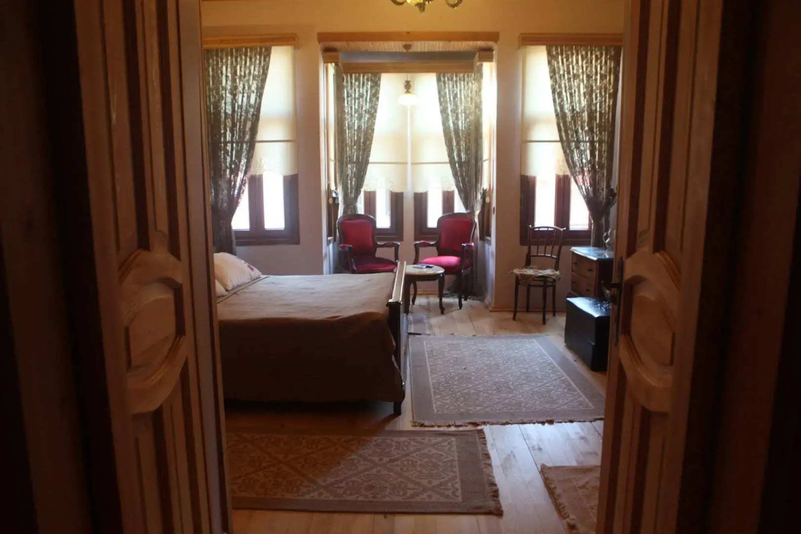 Tom Square Boutique Hotel