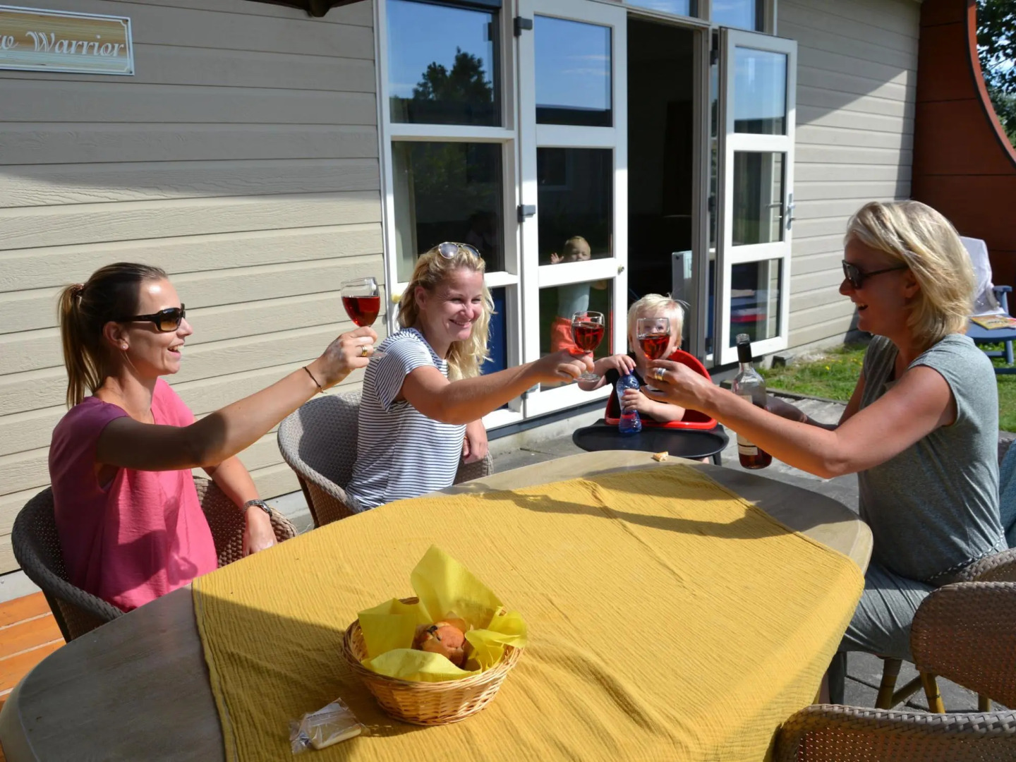 Bungalow in Dunes With Nautical Charm