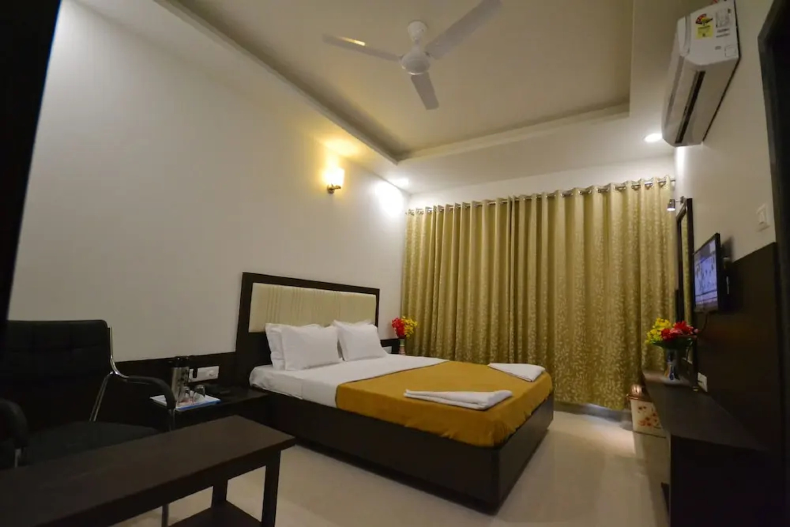 Hotel Dhantara