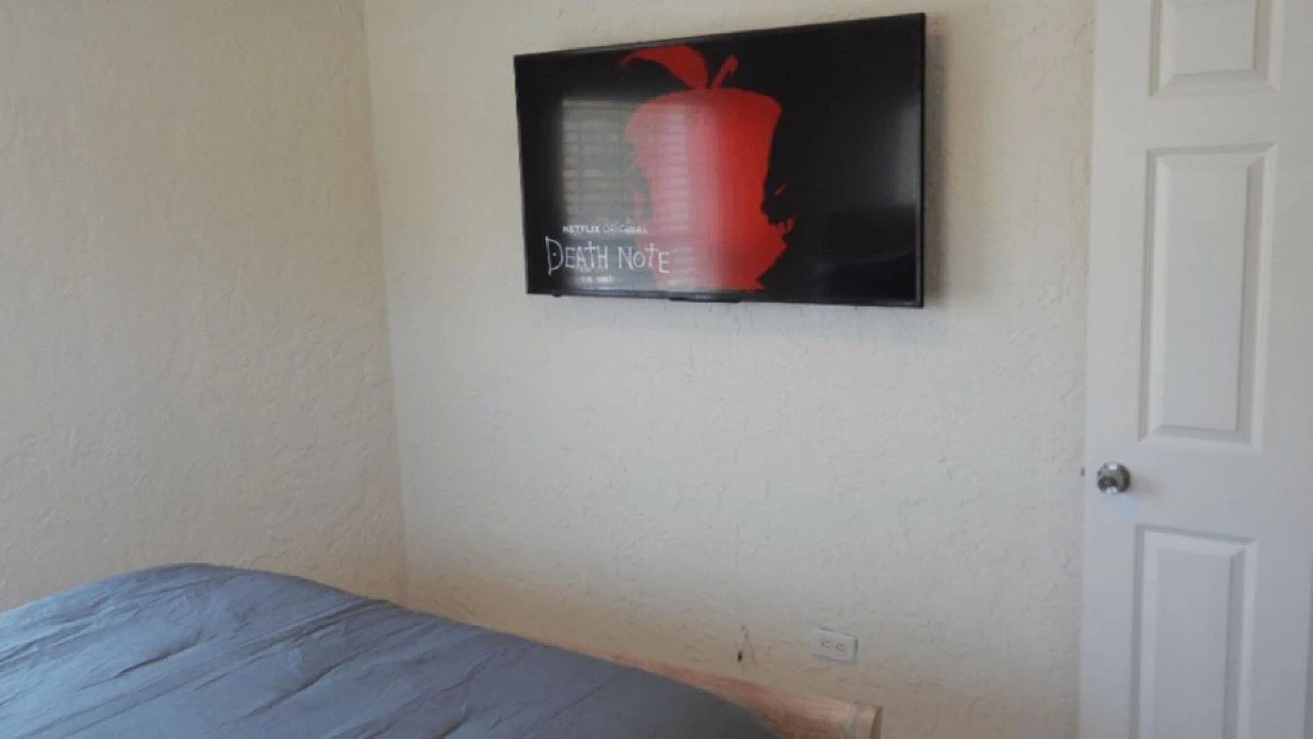 BIMINI LOFTS Across from Big Game Club - 2 of 2 furnished apts