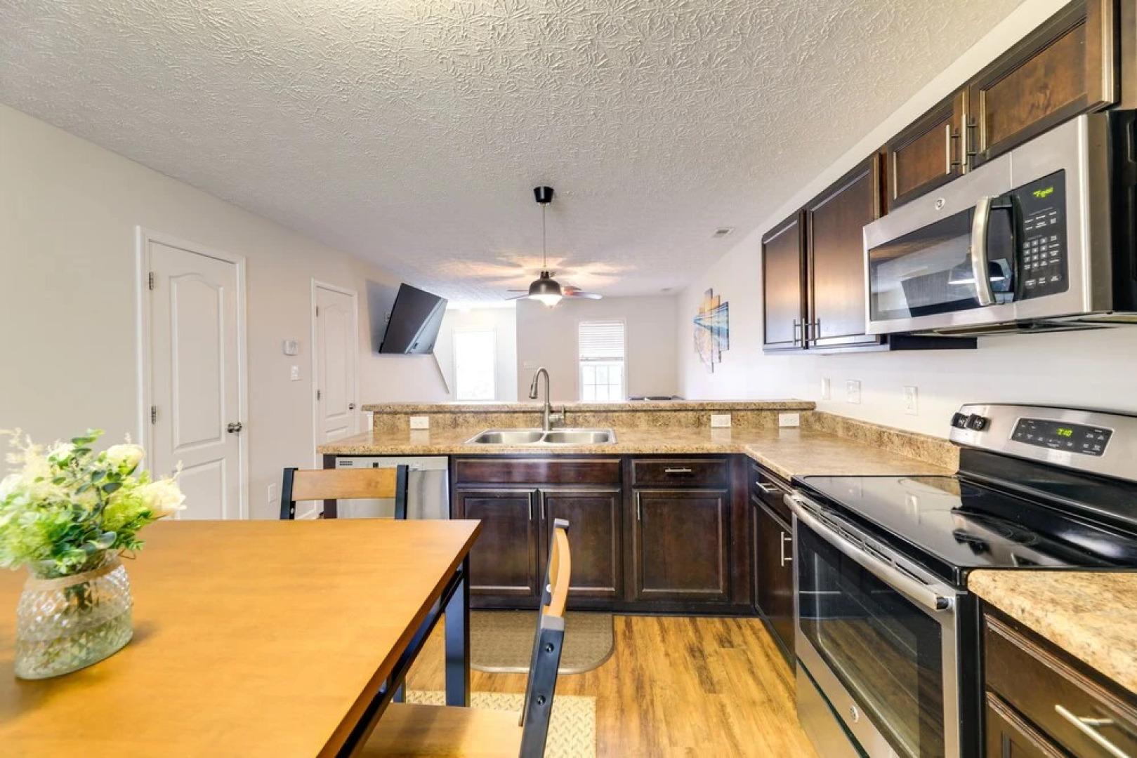 Havelock Home: Private Yard, 2 Mi to Cherry Point!