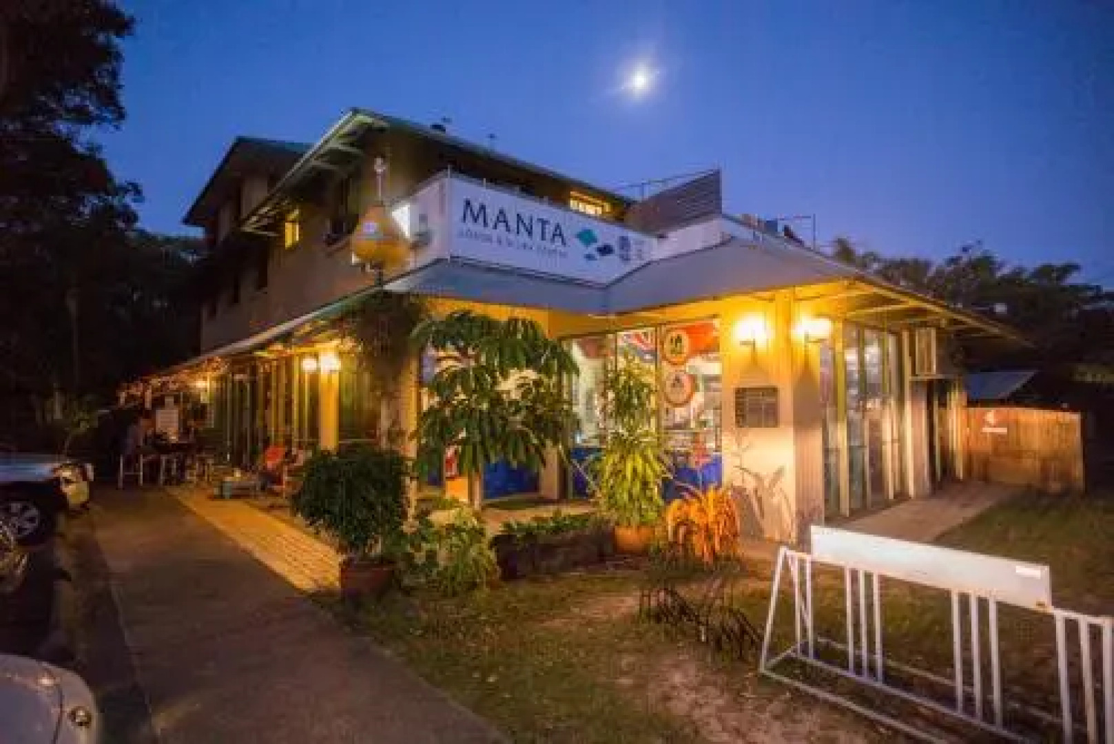 Manta Lodge YHA & Scuba Centre Hostel
