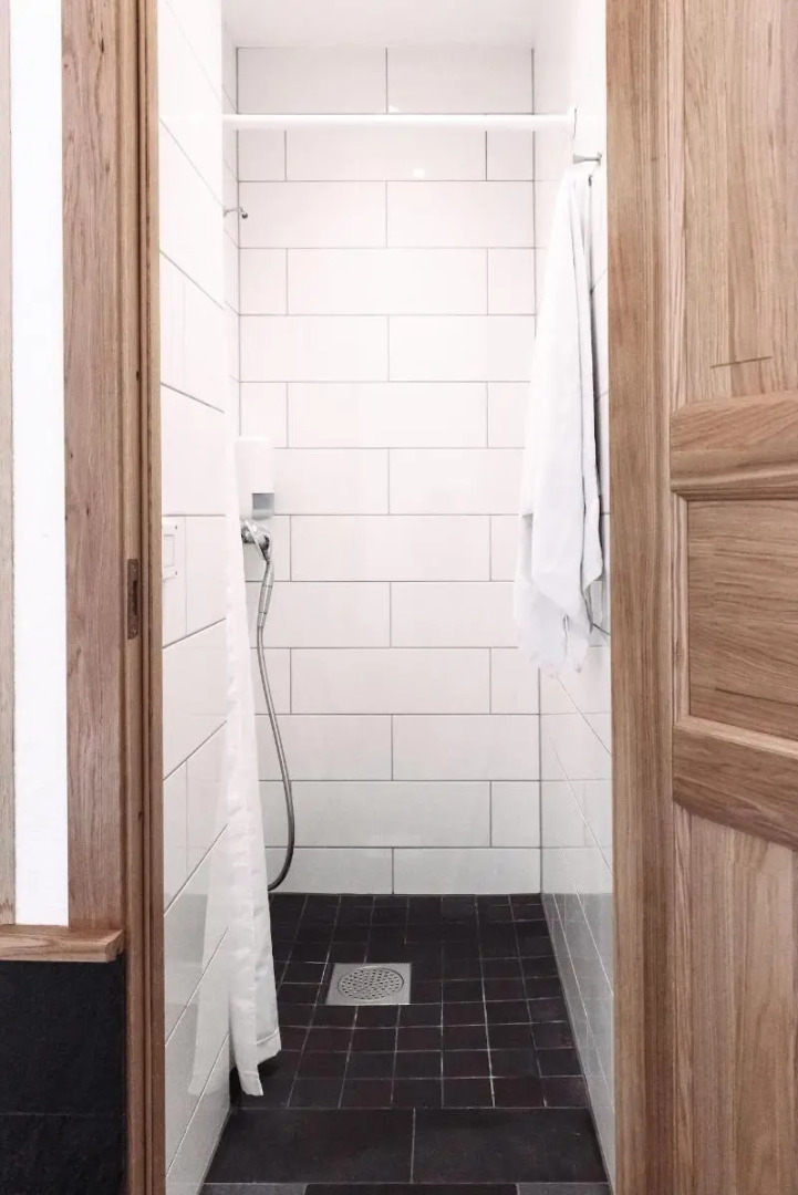 GRAND your home with common kitchens with self check-in