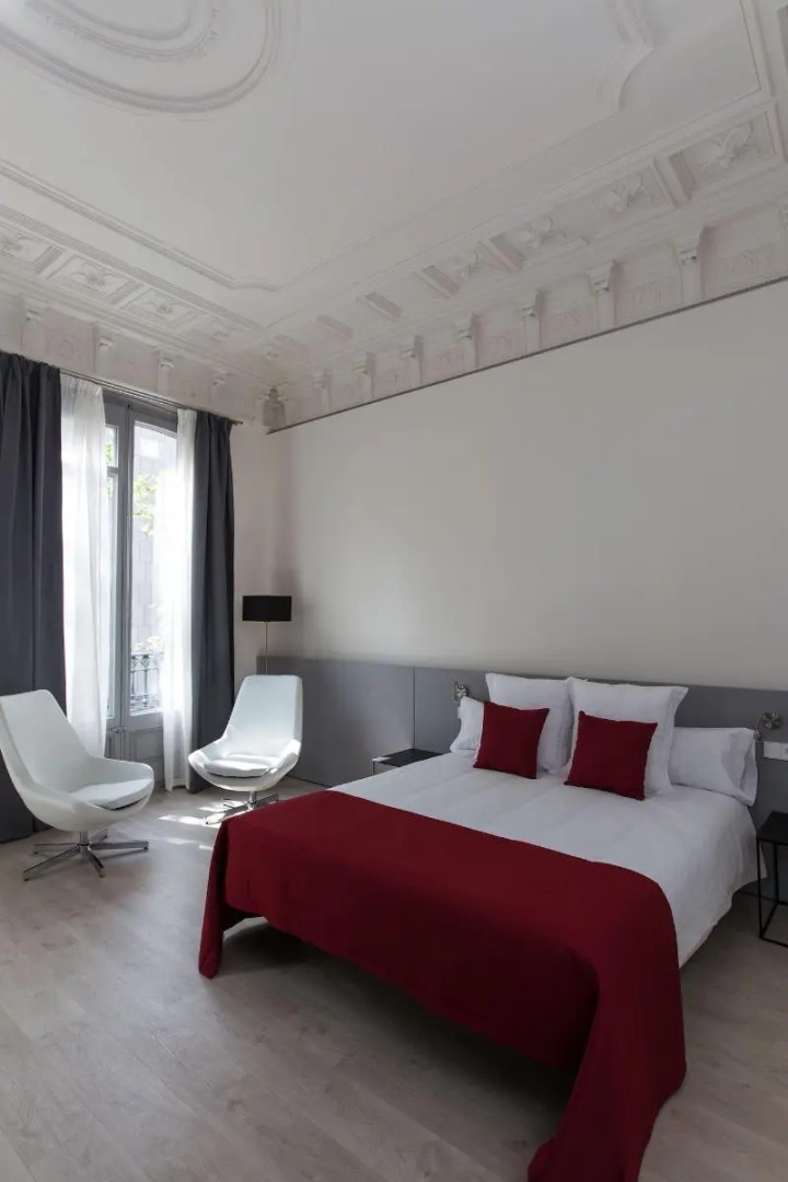 Izaila Plaza Catalunya