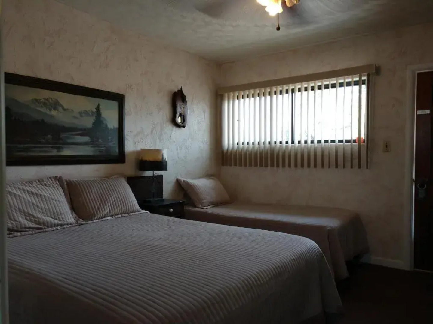 Swiss Mountain Motel