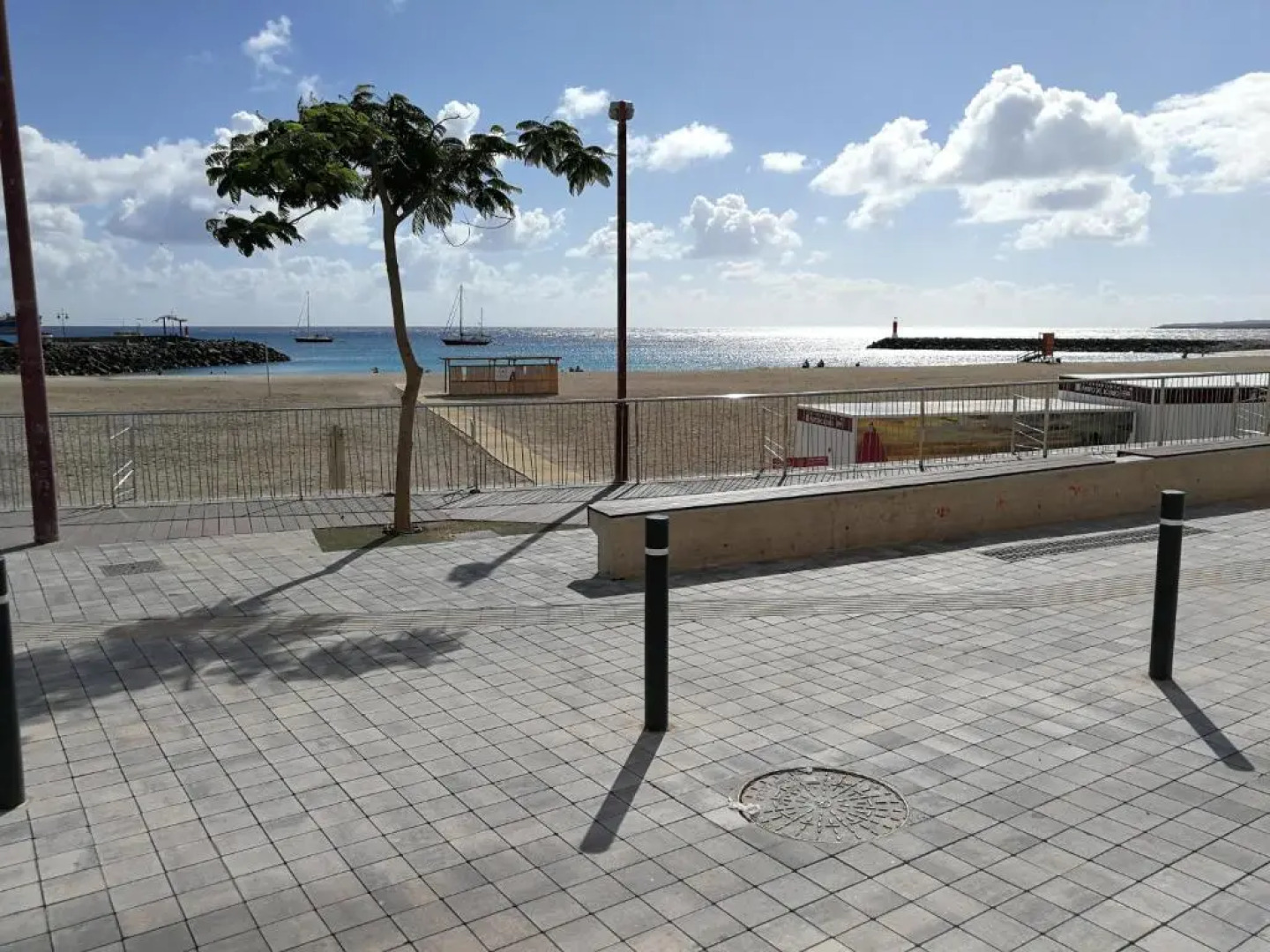 1V - Luxury Apartment Near Beach