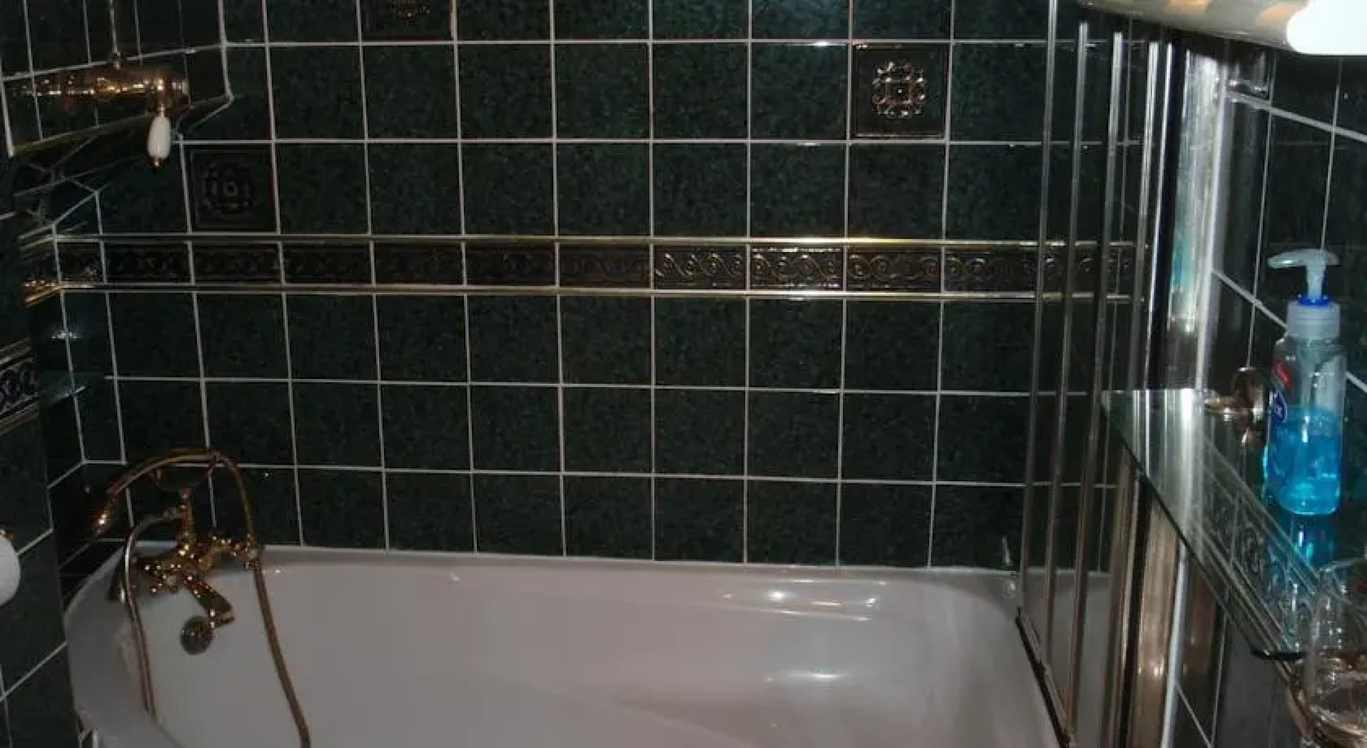 Auld Mother Hubbards