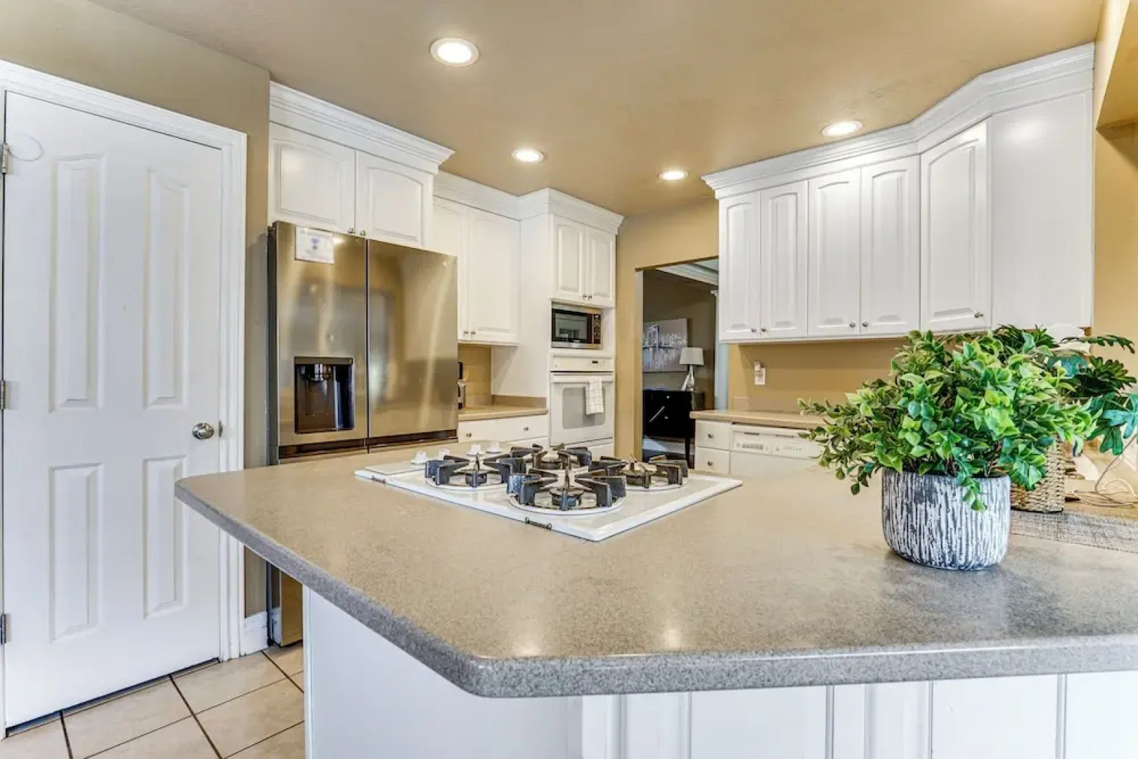 Sprawling Utah Mansion w/ Private Hot Tub & Sauna