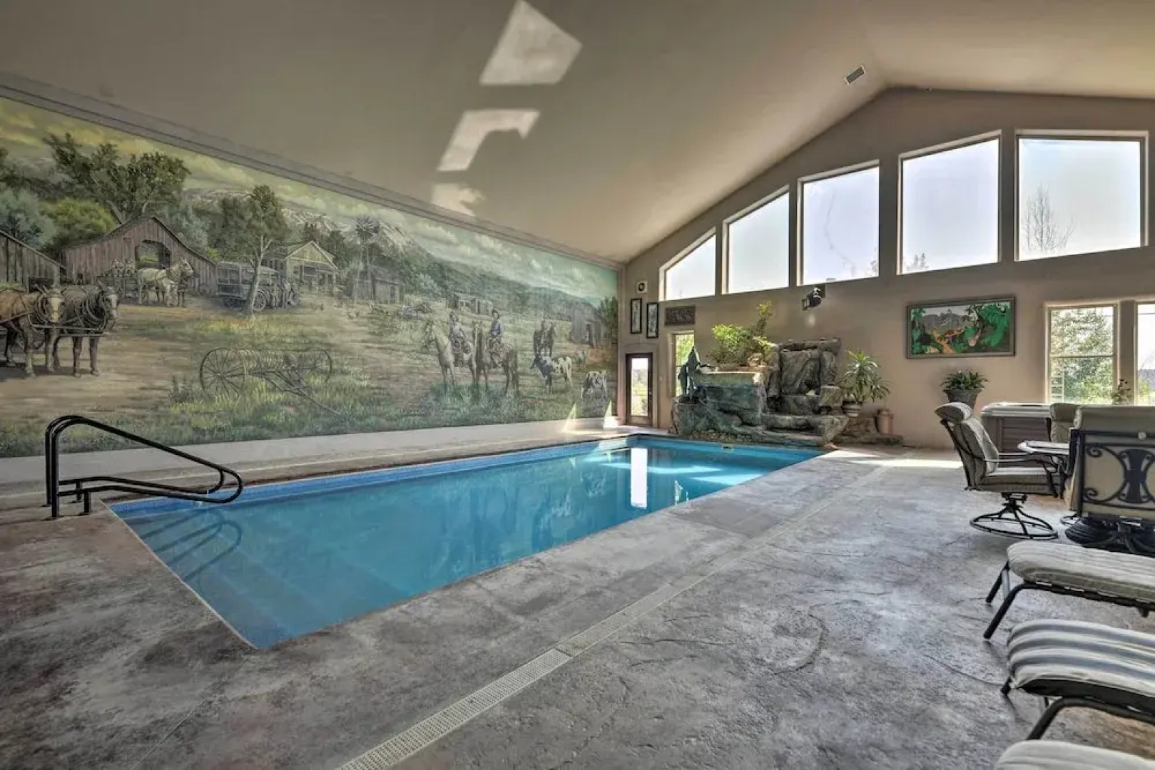Flawless Durango Home w/ Theater + Pool Table