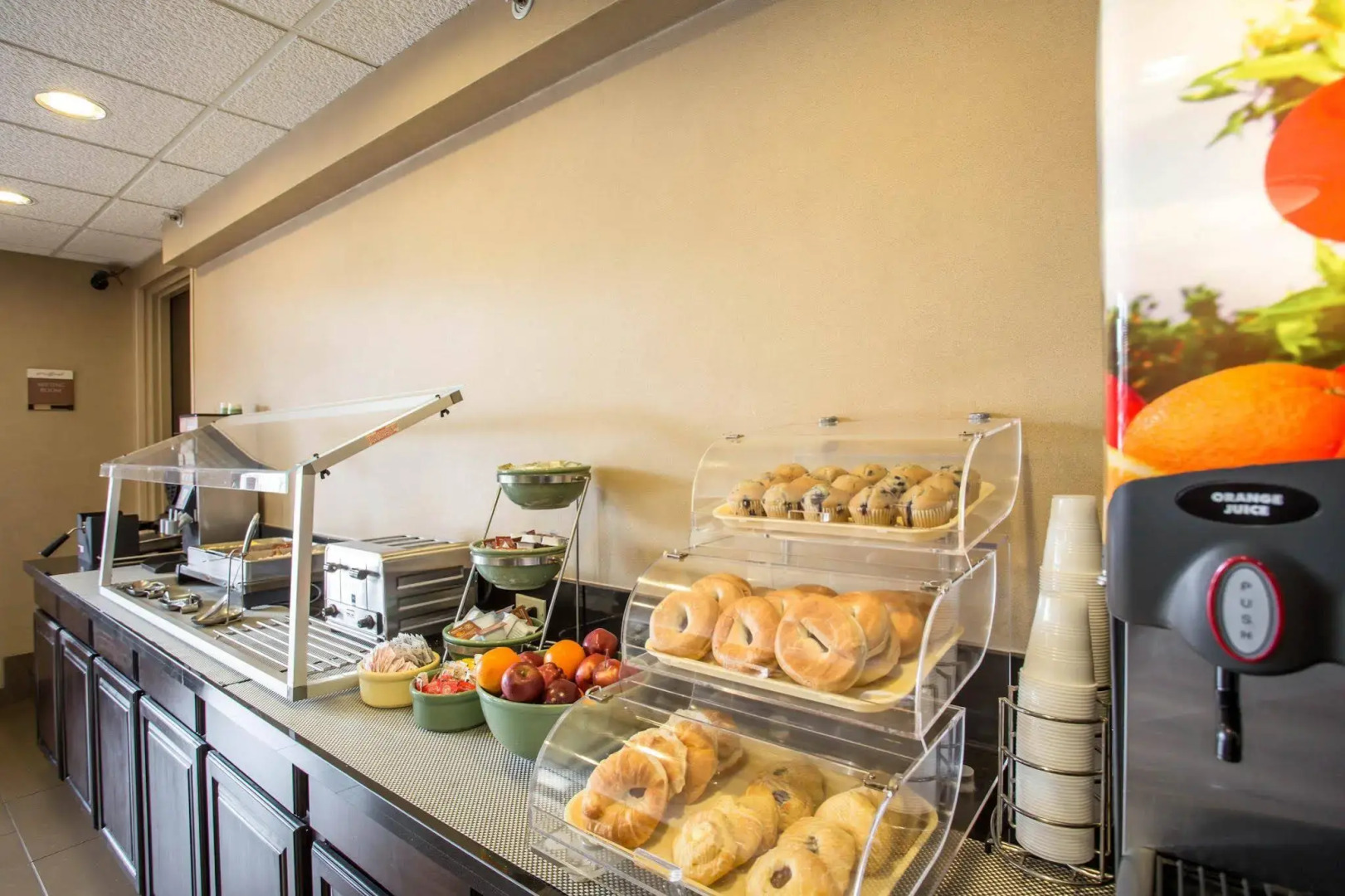 Quality Inn & Suites Matthews - Charlotte