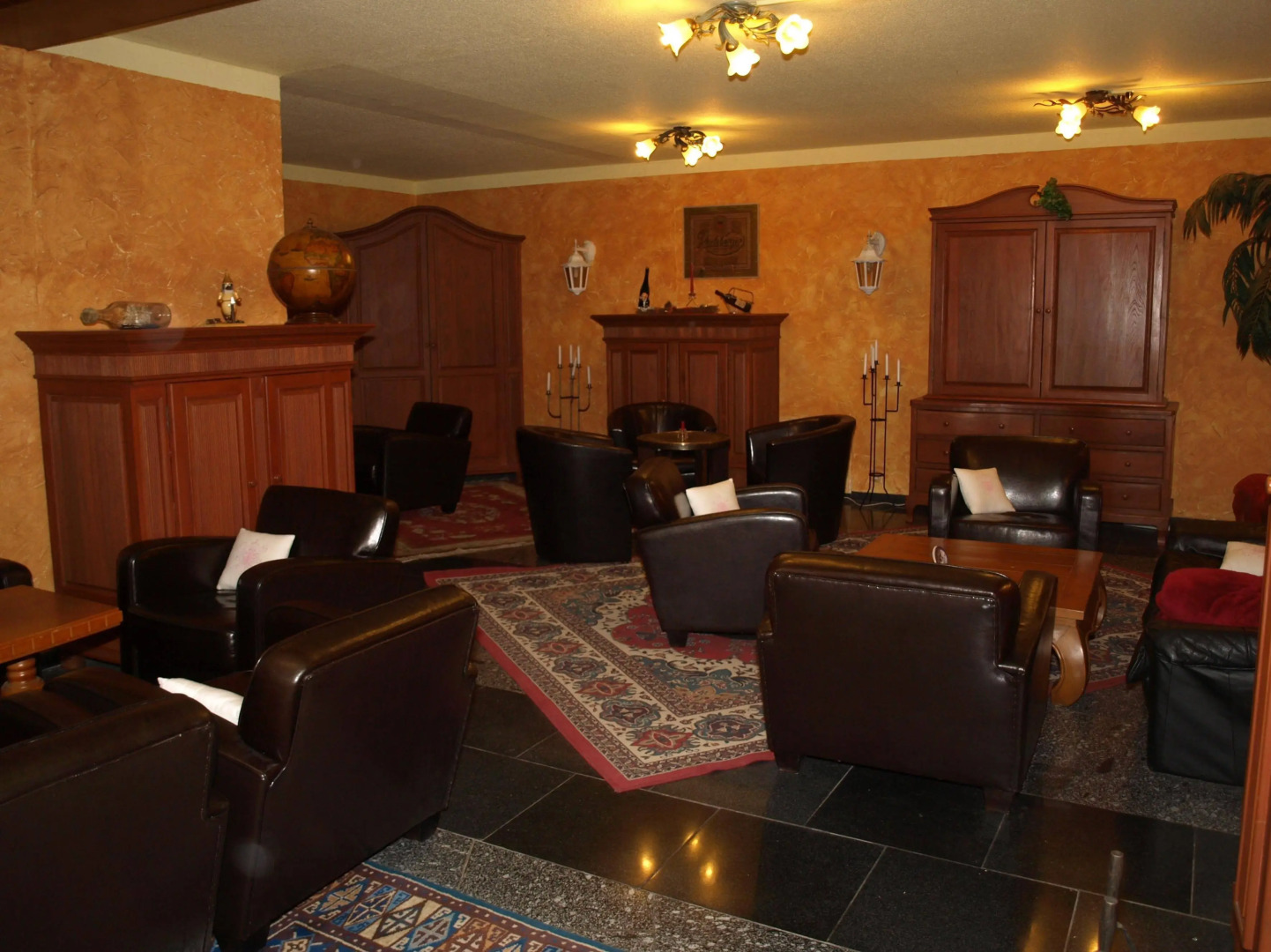 West Hotel an der Sächsischen Weinstrasse