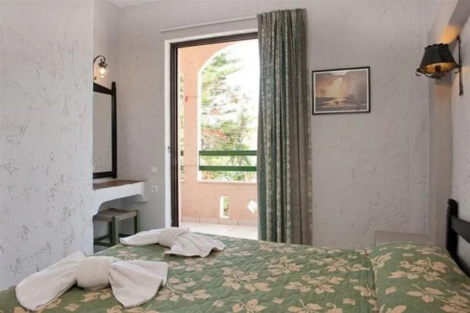 Bella Casita Family Apartments