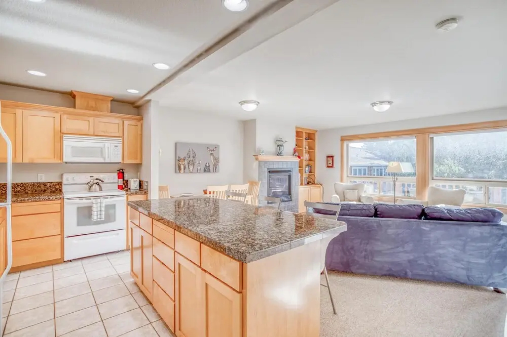 Moon Over Manzanita (MCA 1549)