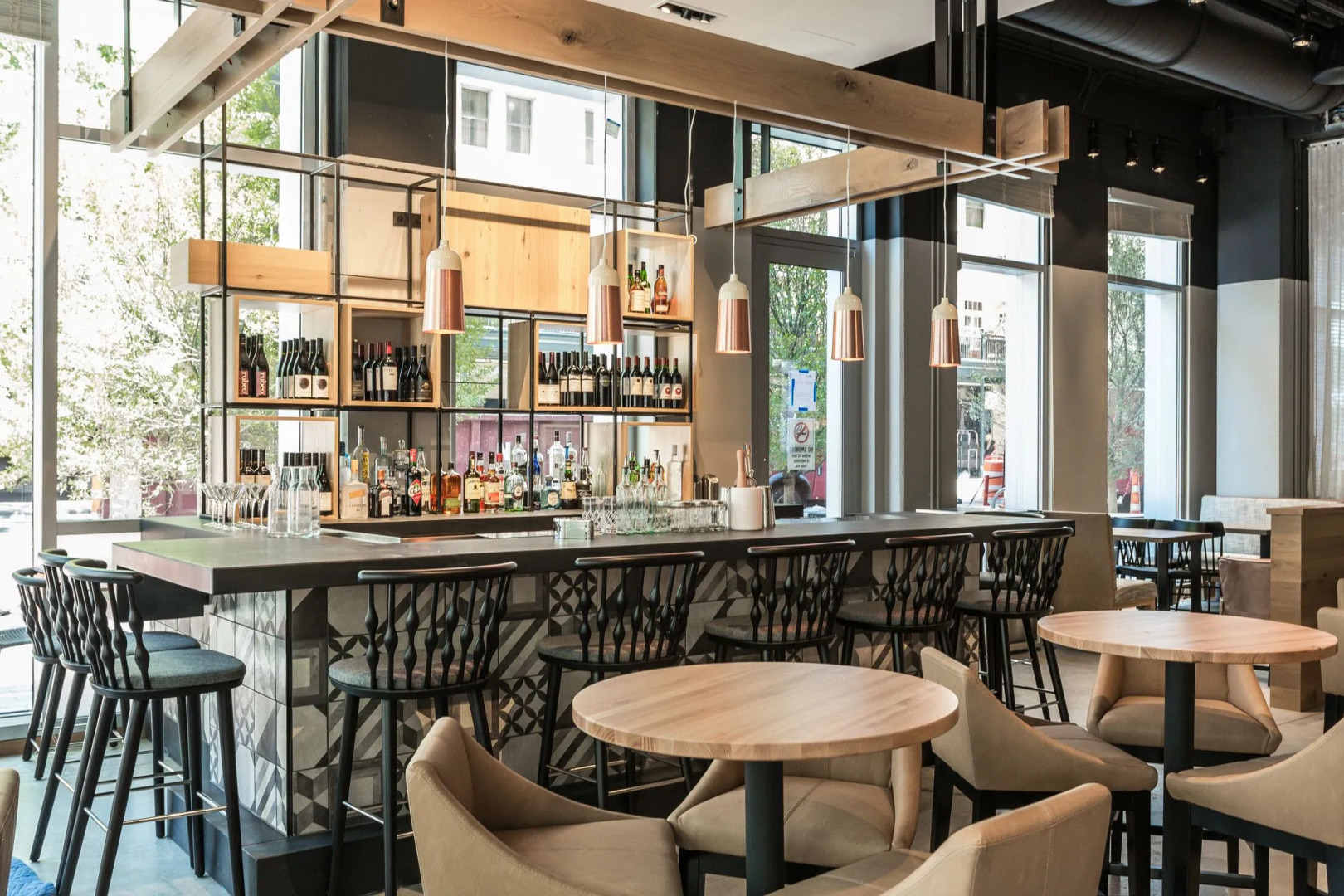 Element Austin Downtown