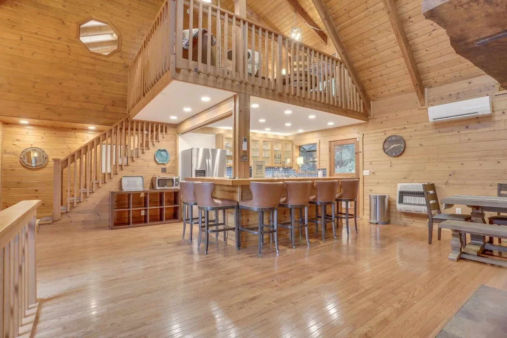 Huckleberry Mountain Lodge