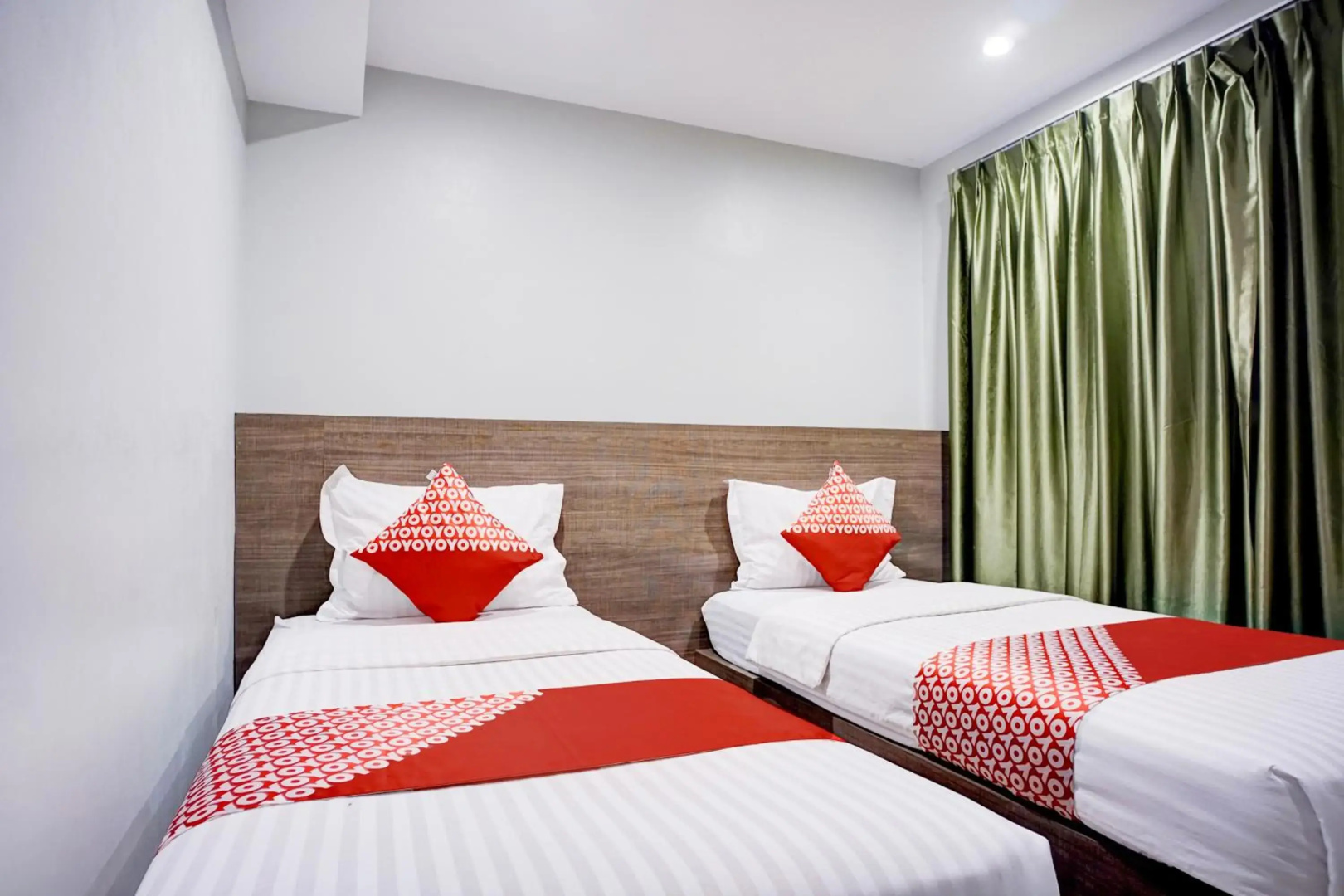 Collection O Gapura Hotel Near Parapat Penatapan Danau Toba