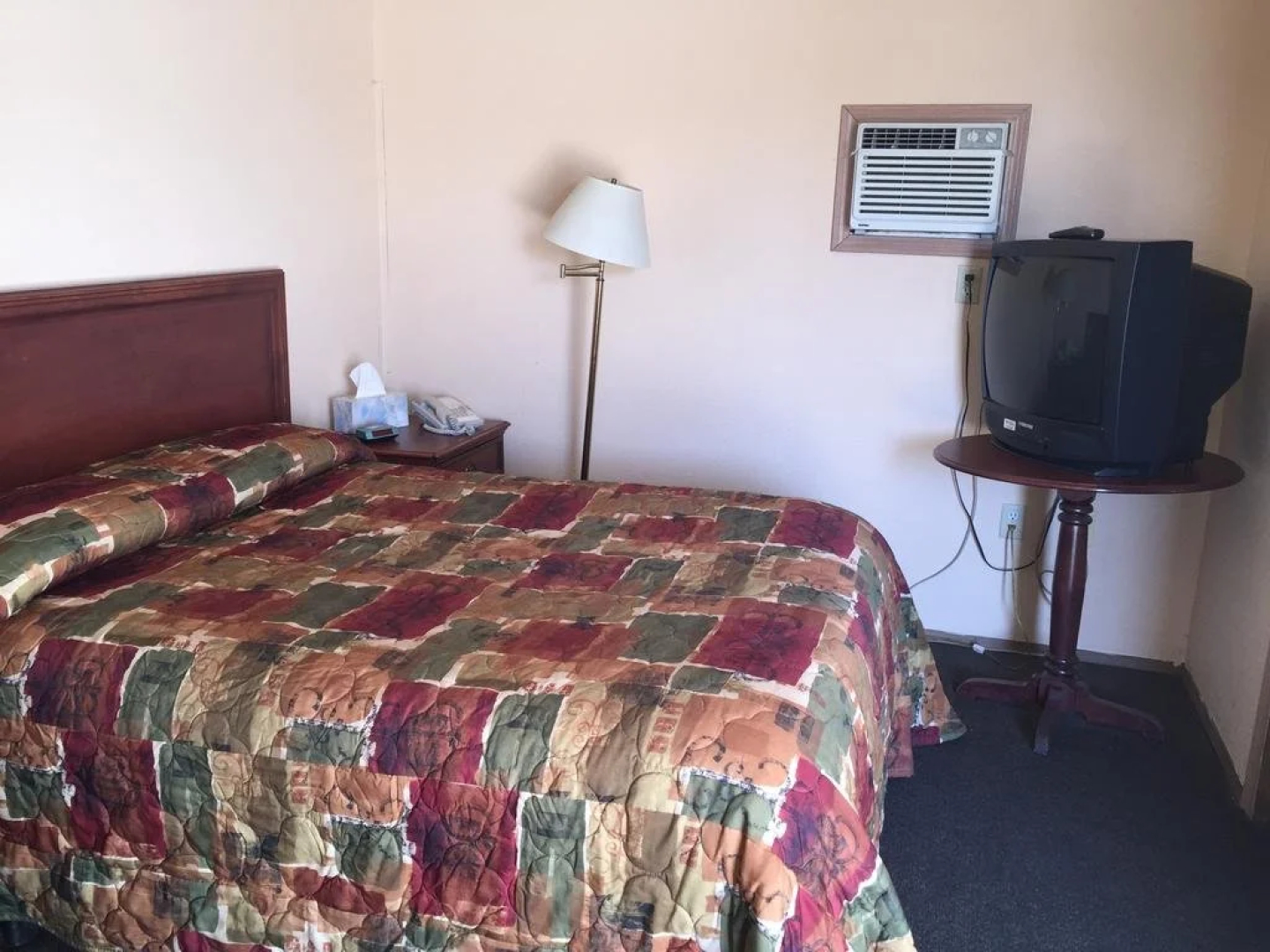 Estevan Motel