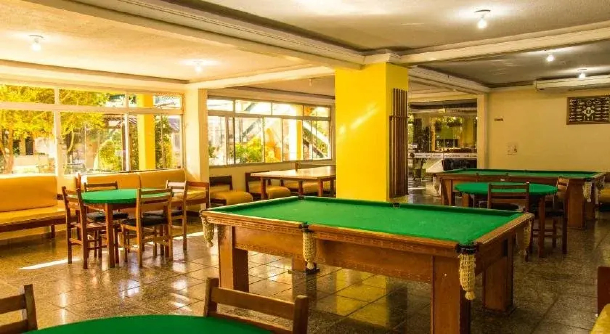 Candeias Hotel Gold Fish