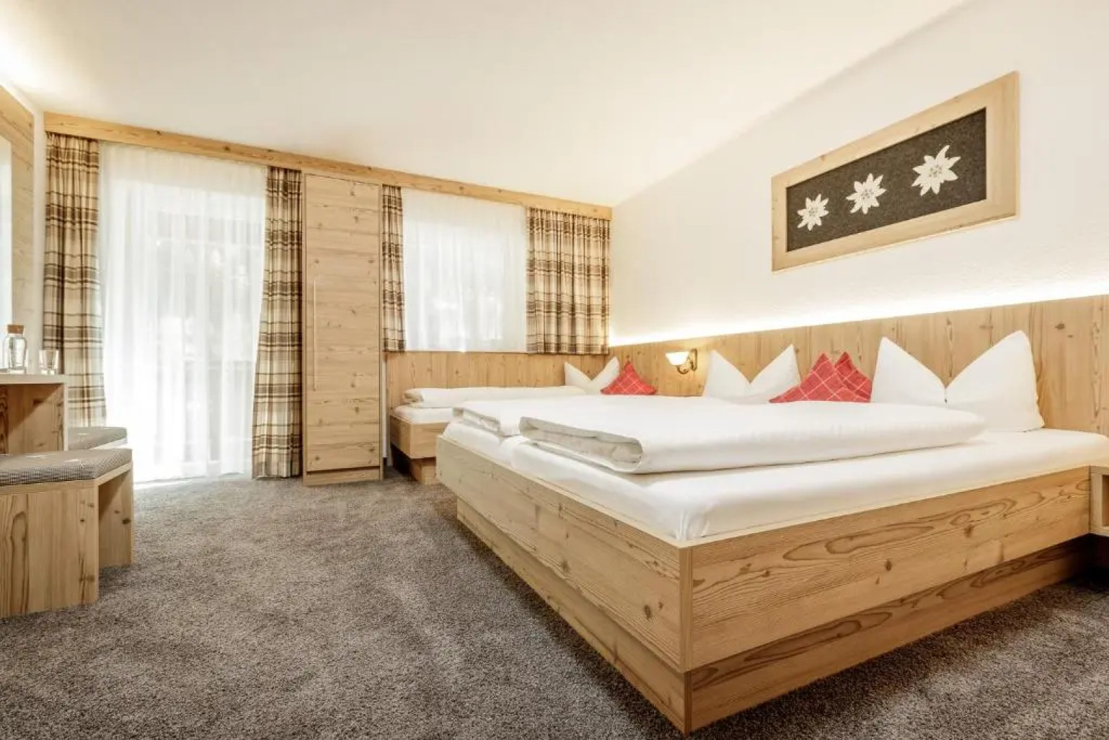 Edelweiss echt.charmant.