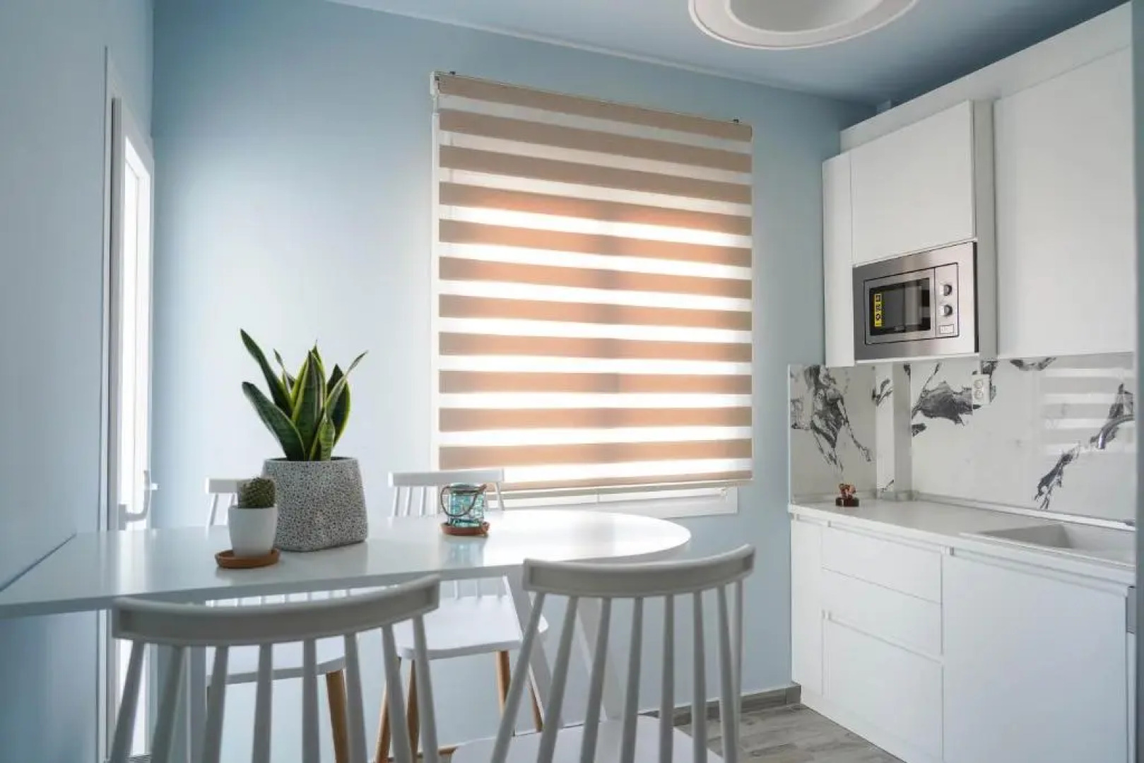 Niki's House Apartments By The Sea