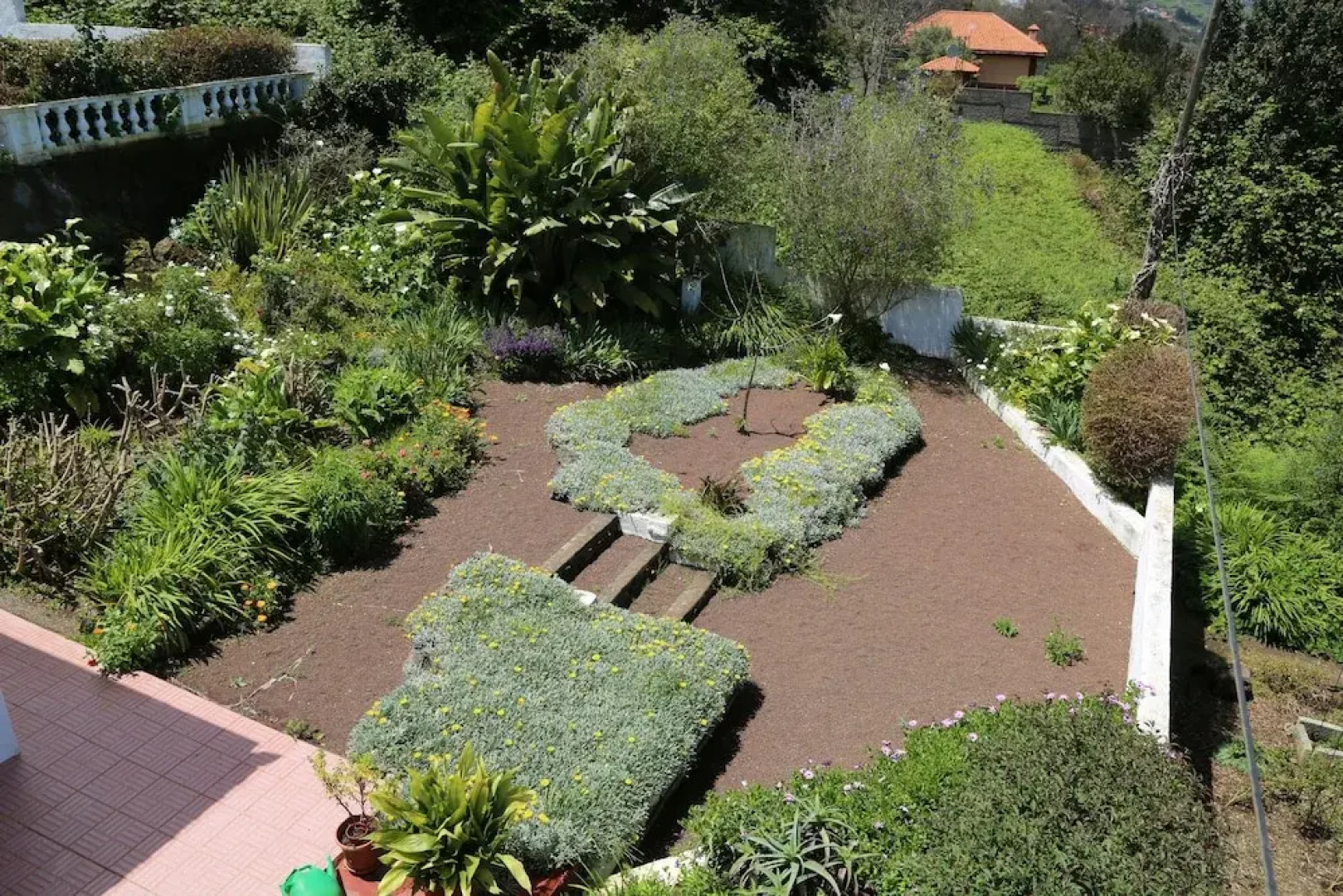 Charming villa with rich garden