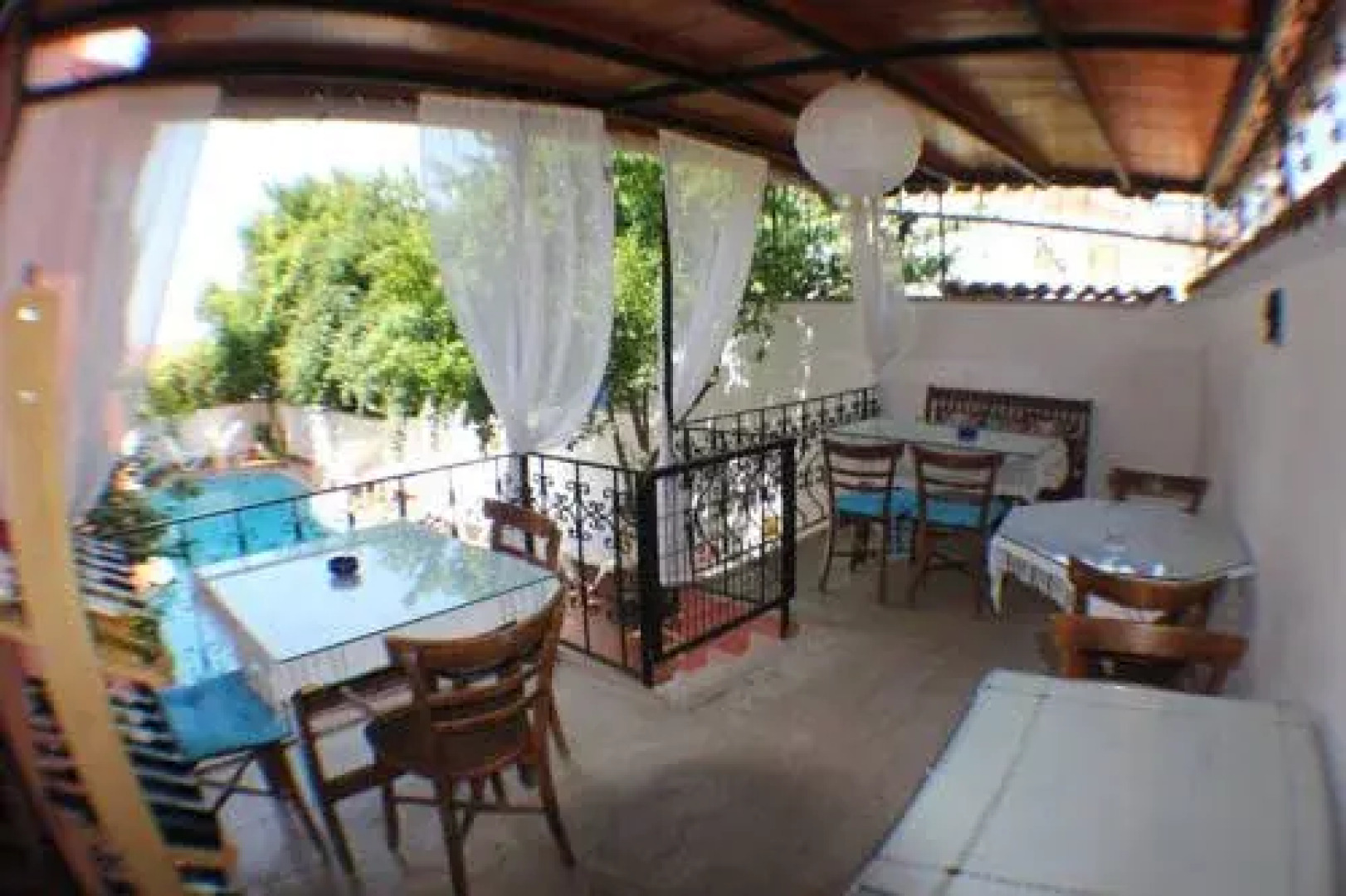 Cundahan Guesthouse