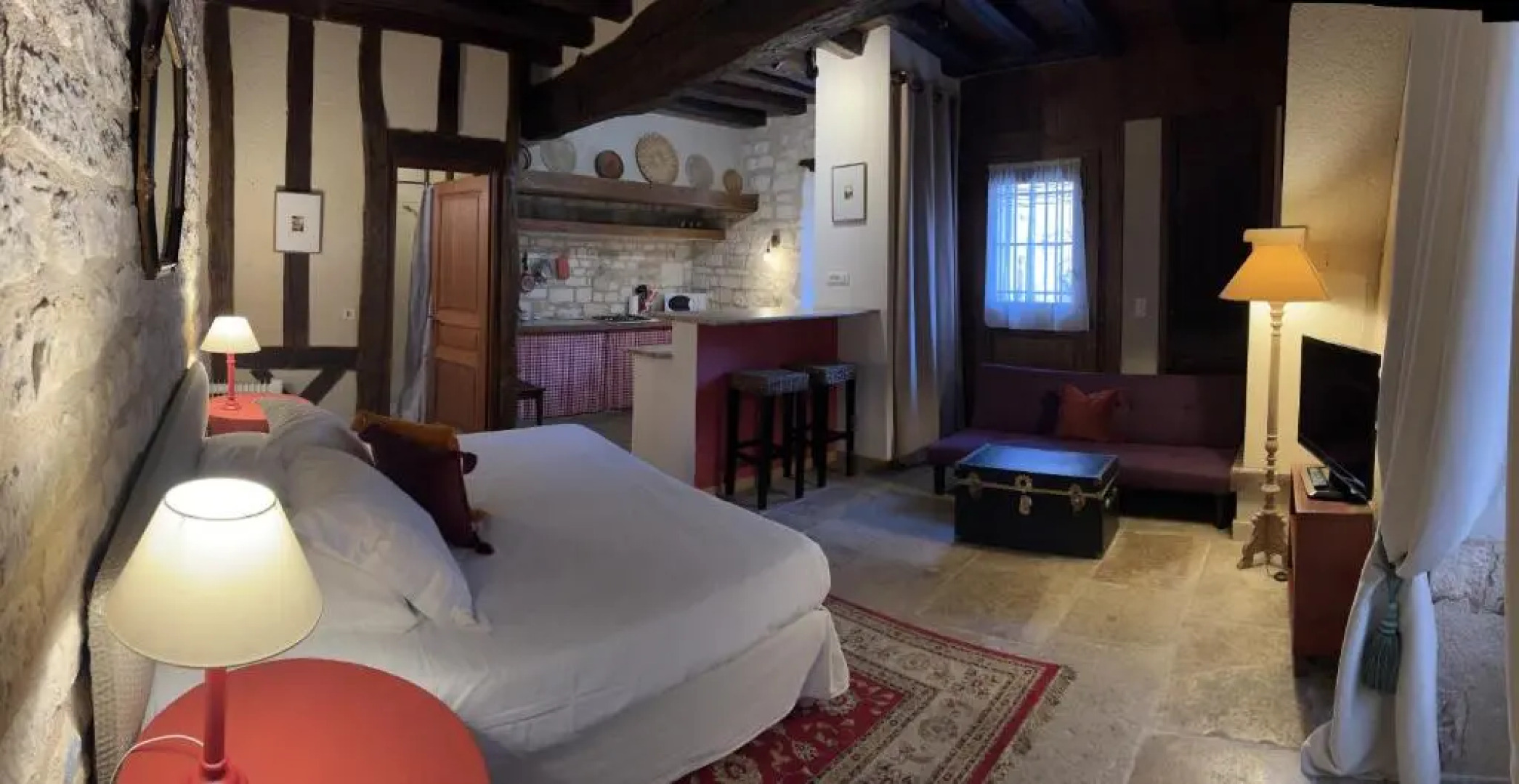 Maison d'Alienor - Gîtes