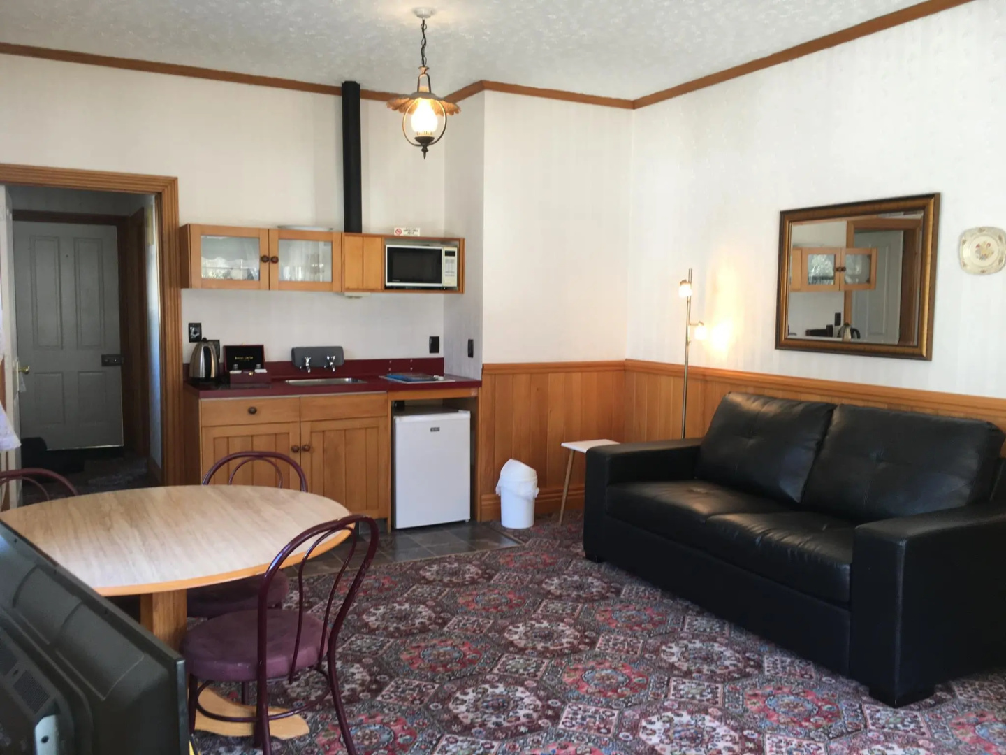 Settlers Cottage Motel