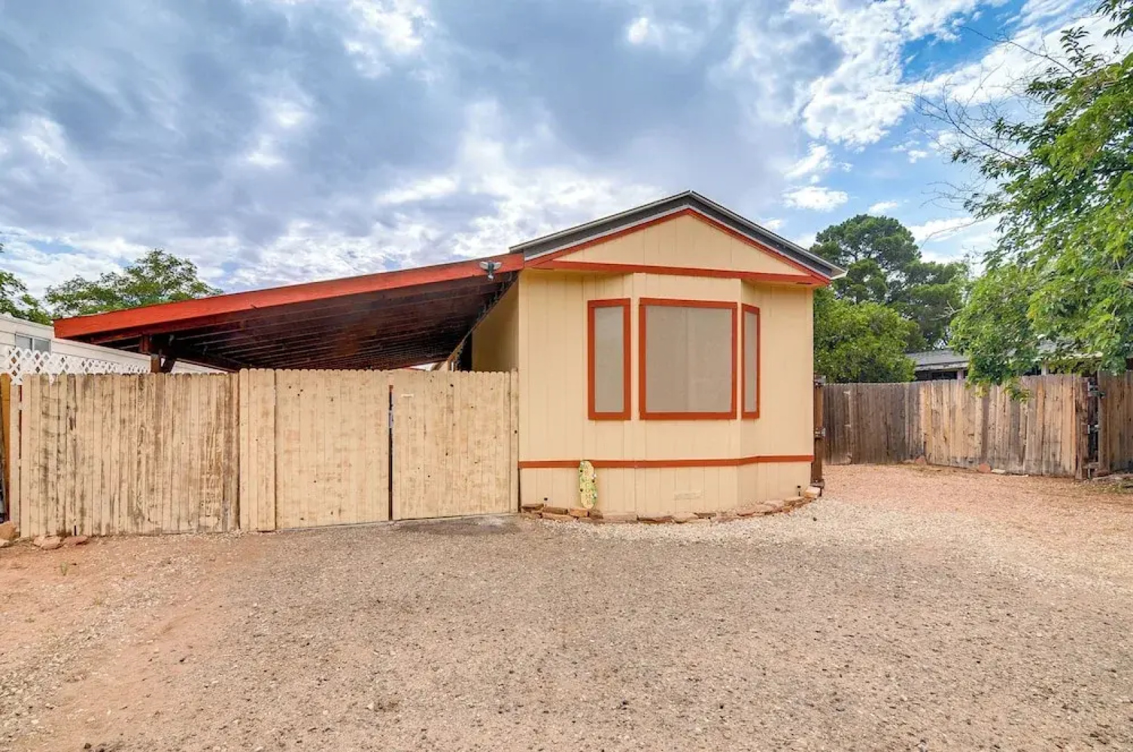 Pet-friendly Page Home ~ 4 Mi to Lake Powell!