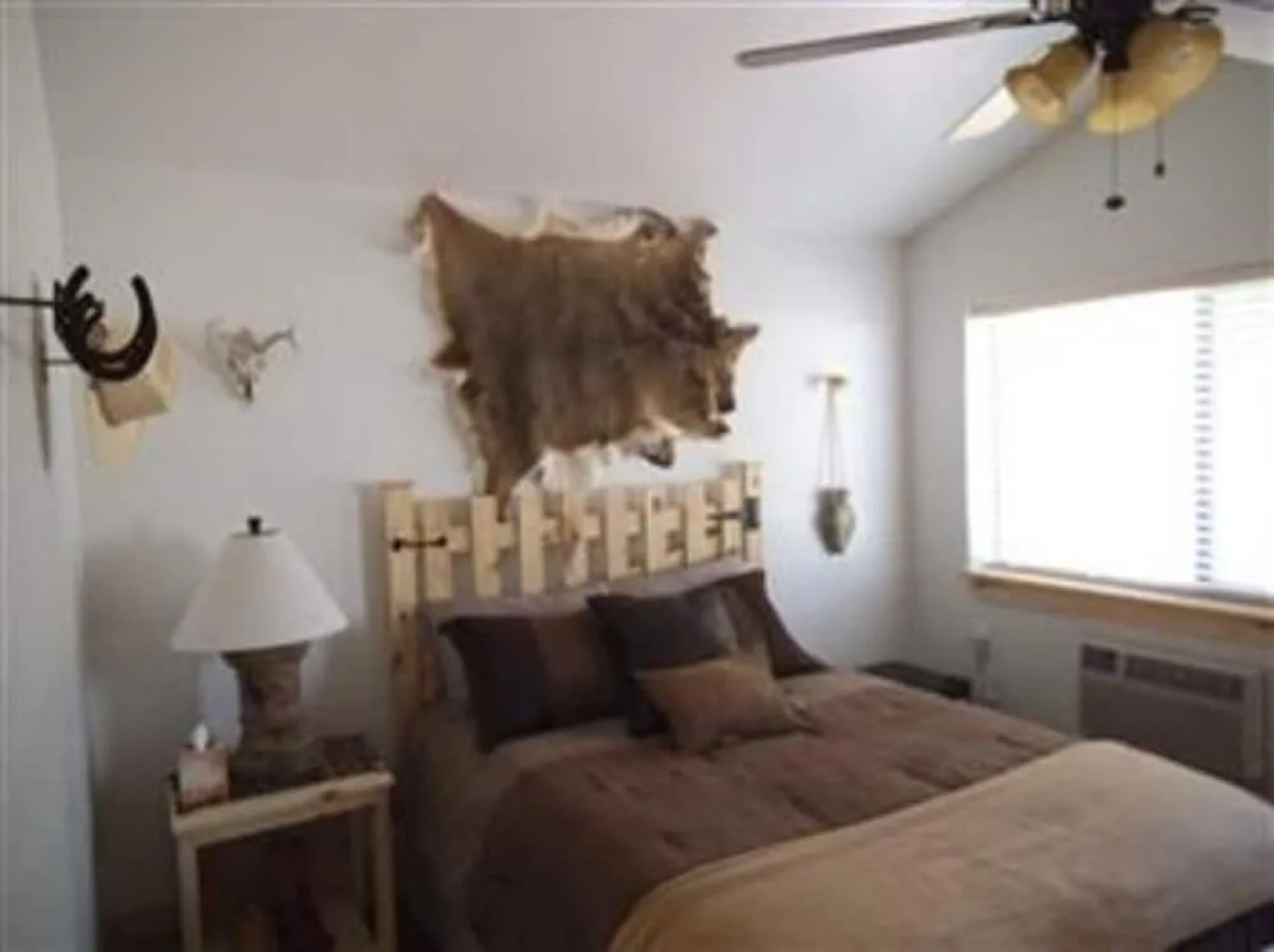 Lazy H Lodge