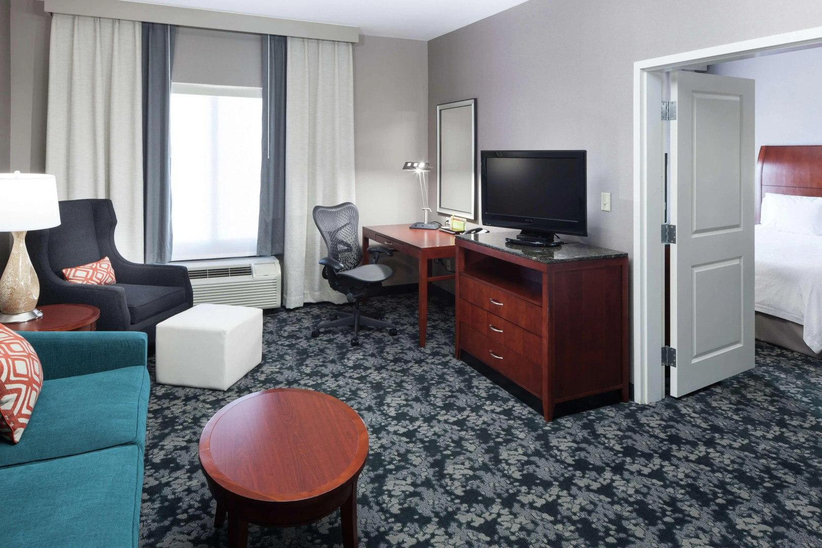Hilton Garden Inn Lake Forest Mettawa