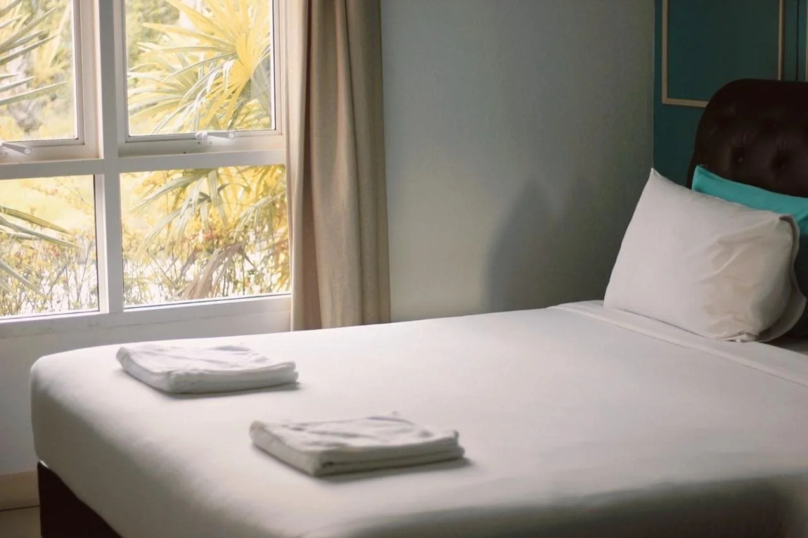 Topaas Resort And Swimmimg Pool