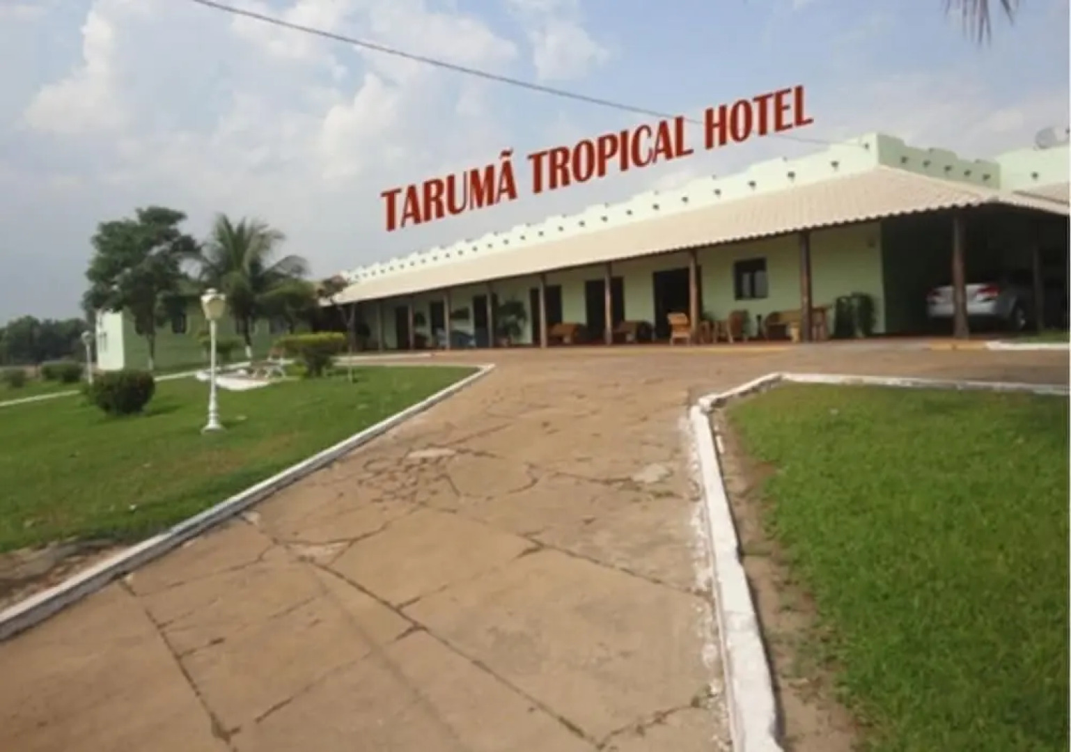 Taruma Tropical Hotel