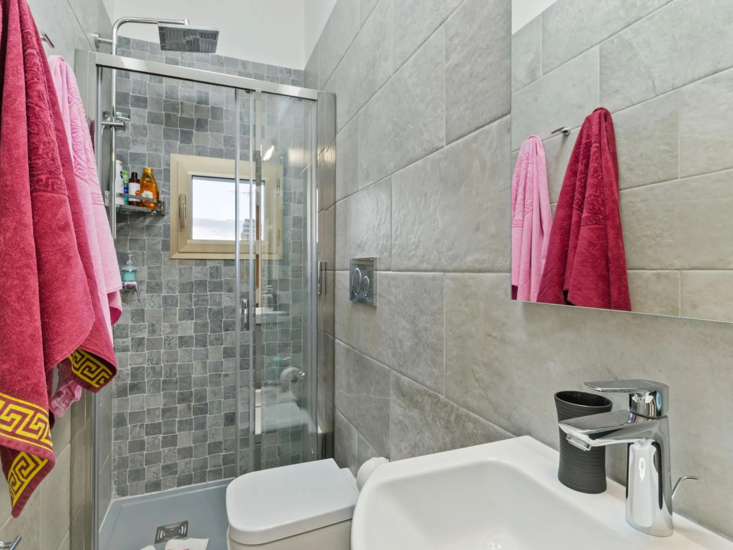 Belvilla by OYO Pleasant Apartment With Courtyard