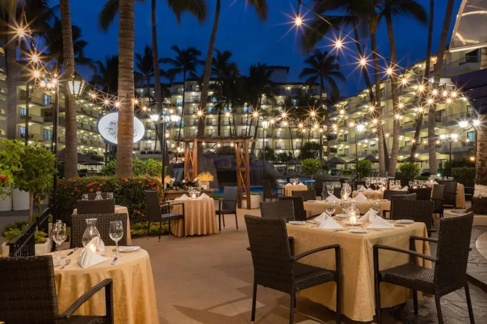 Villa del Palmar Residences