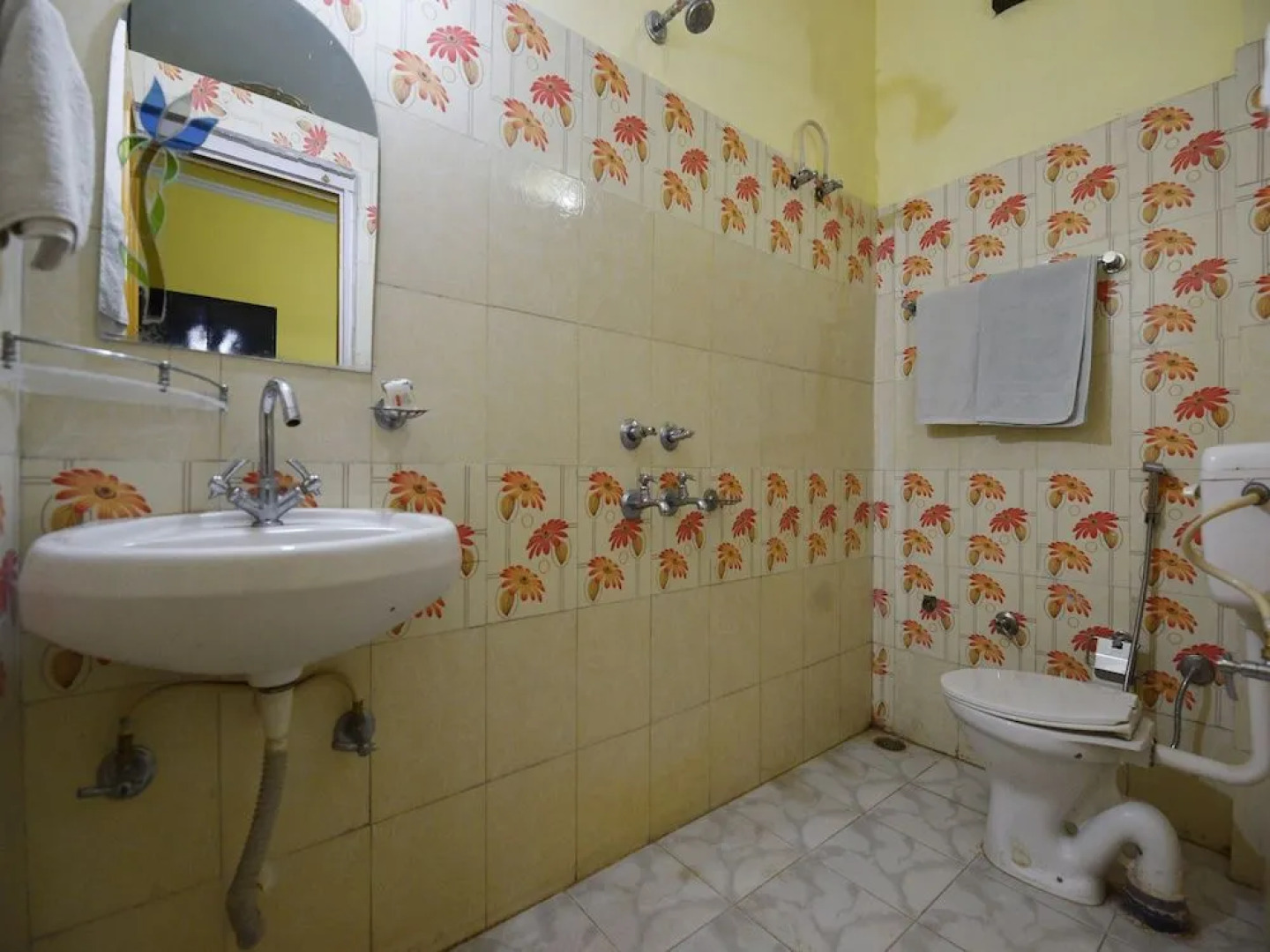 OYO 26186 Dagshai View