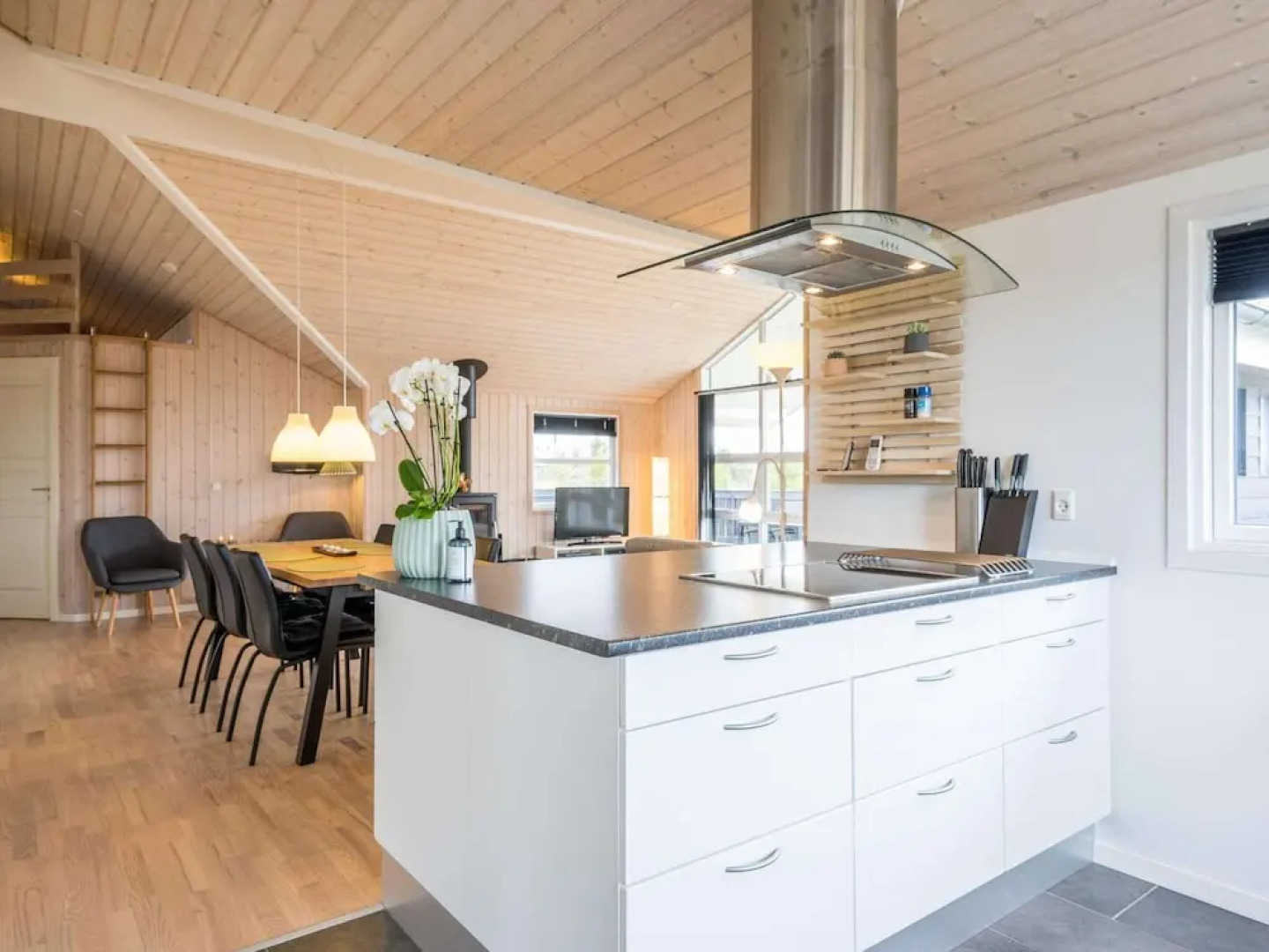 6 Person Holiday Home in Tarm